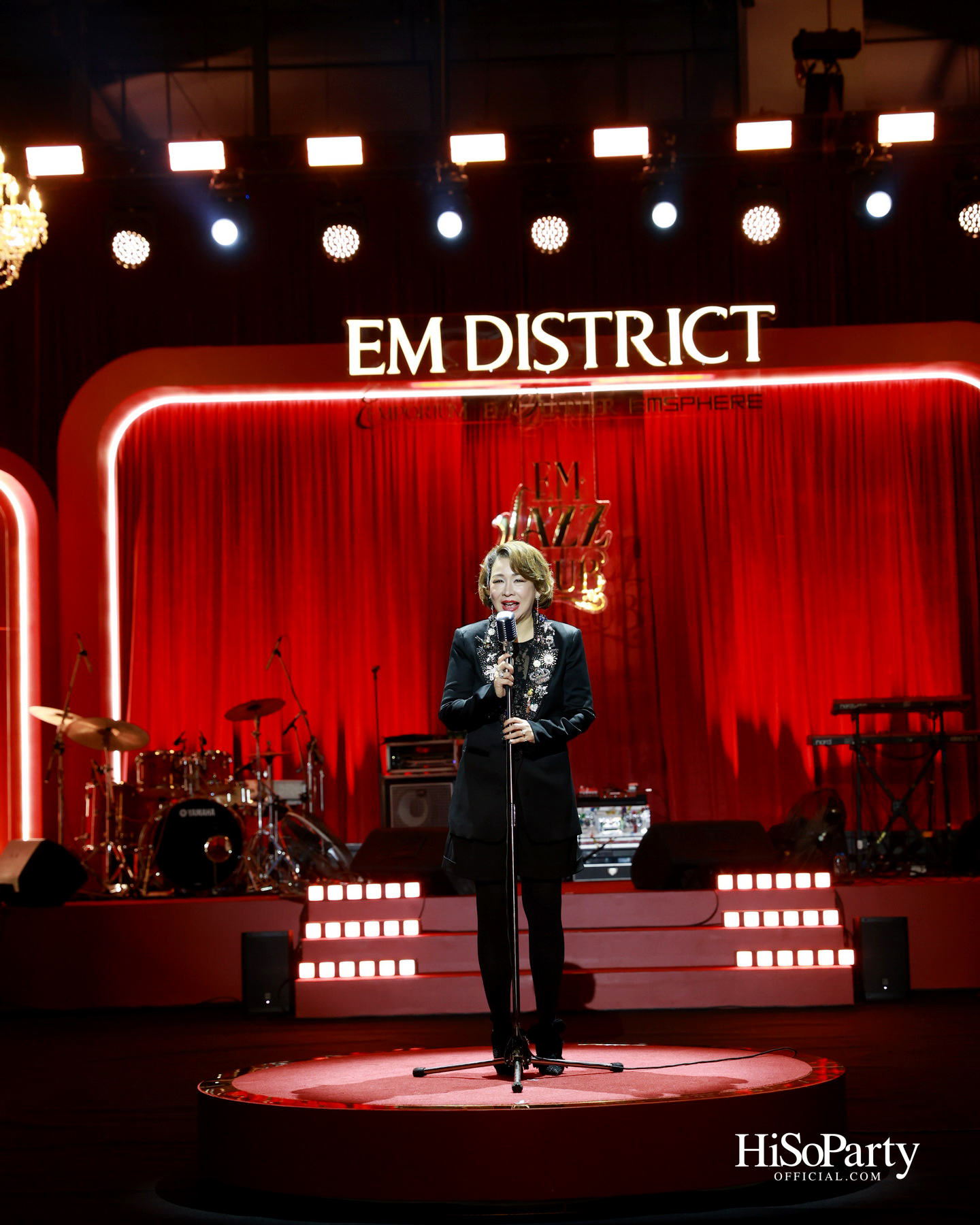  เอ็ม ดิสทริค เนรมิตค่ำคืน ‘EM DISTRICT: EM JAZZ CLUB’ ขอบคุณลูกค้าคนสำคัญในบรรยากาศแจ๊สบาร์สไตล์นิวยอร์ก