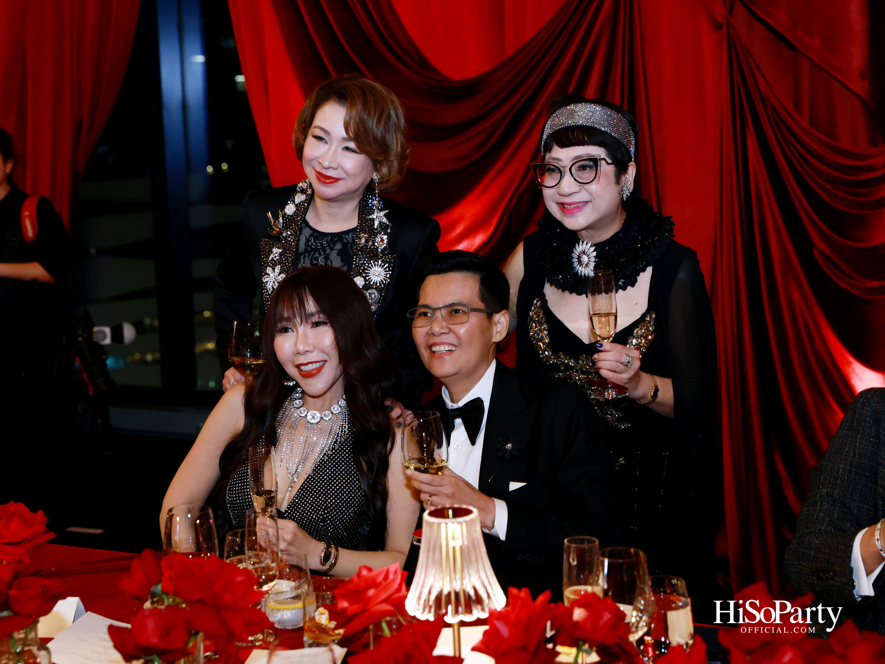  เอ็ม ดิสทริค เนรมิตค่ำคืน ‘EM DISTRICT: EM JAZZ CLUB’ ขอบคุณลูกค้าคนสำคัญในบรรยากาศแจ๊สบาร์สไตล์นิวยอร์ก