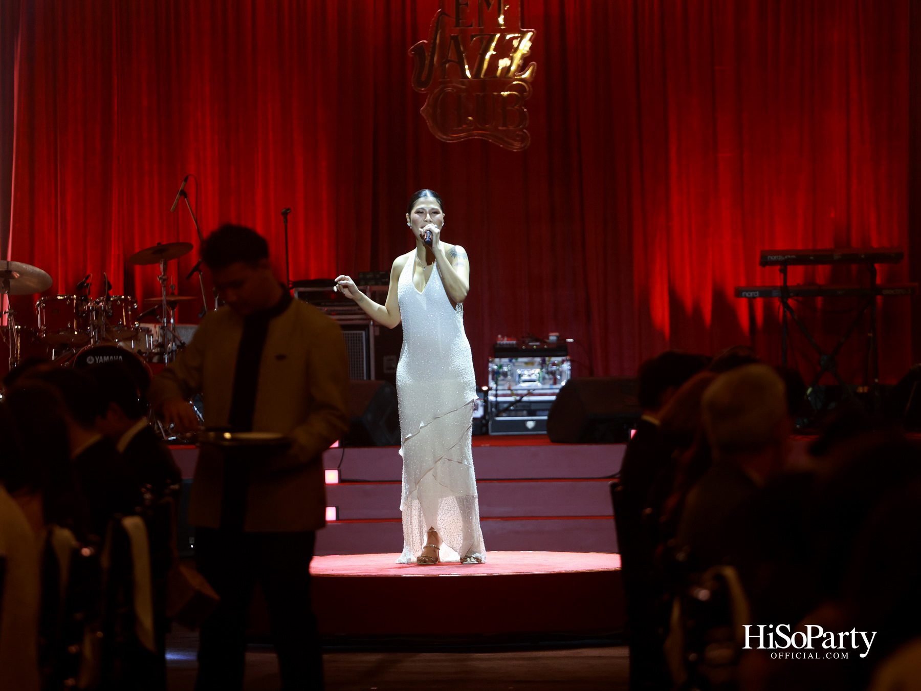  เอ็ม ดิสทริค เนรมิตค่ำคืน ‘EM DISTRICT: EM JAZZ CLUB’ ขอบคุณลูกค้าคนสำคัญในบรรยากาศแจ๊สบาร์สไตล์นิวยอร์ก