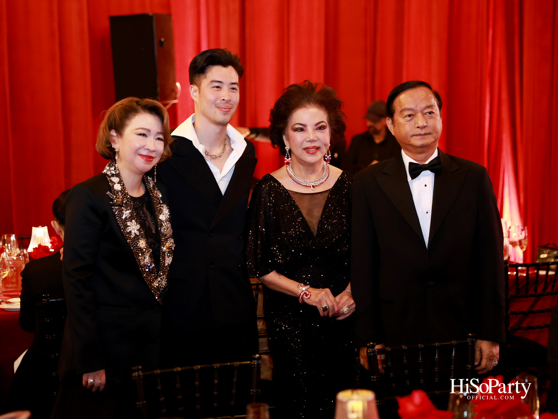  เอ็ม ดิสทริค เนรมิตค่ำคืน ‘EM DISTRICT: EM JAZZ CLUB’ ขอบคุณลูกค้าคนสำคัญในบรรยากาศแจ๊สบาร์สไตล์นิวยอร์ก