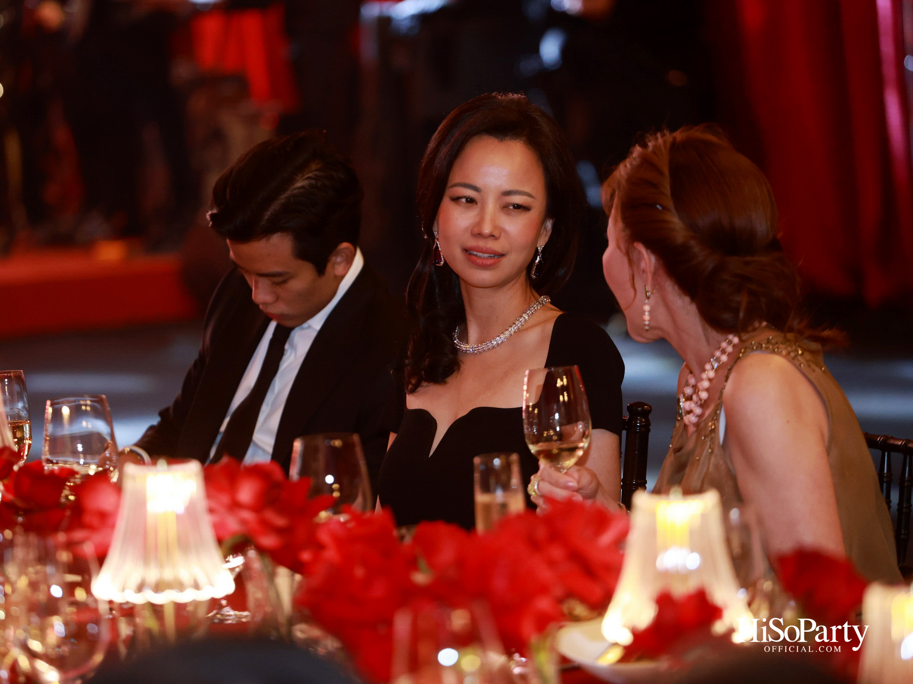  เอ็ม ดิสทริค เนรมิตค่ำคืน ‘EM DISTRICT: EM JAZZ CLUB’ ขอบคุณลูกค้าคนสำคัญในบรรยากาศแจ๊สบาร์สไตล์นิวยอร์ก