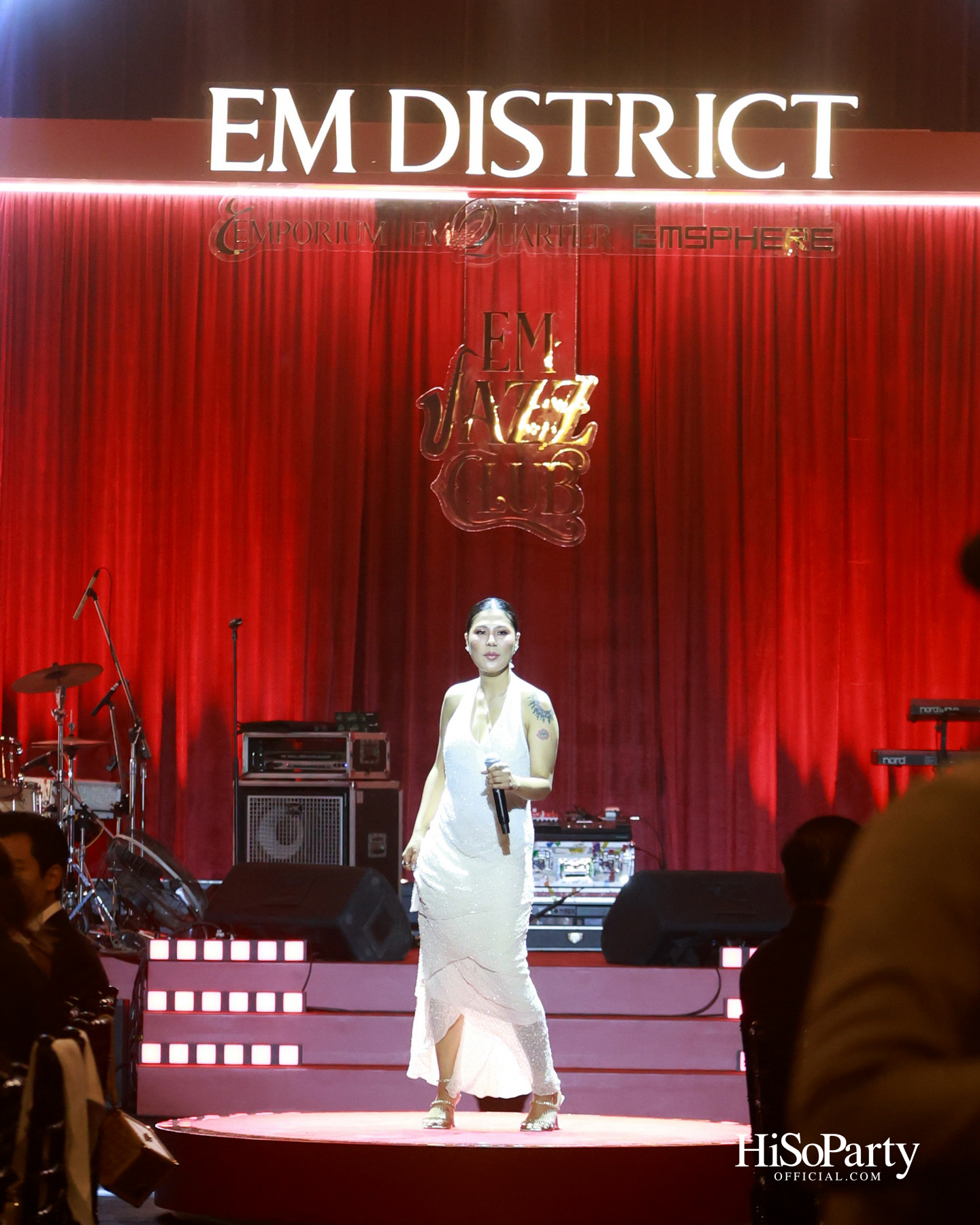  เอ็ม ดิสทริค เนรมิตค่ำคืน ‘EM DISTRICT: EM JAZZ CLUB’ ขอบคุณลูกค้าคนสำคัญในบรรยากาศแจ๊สบาร์สไตล์นิวยอร์ก