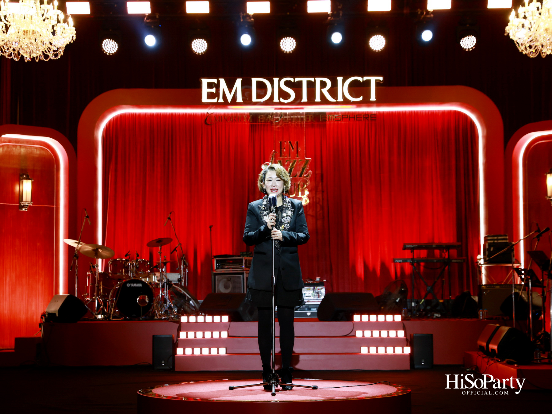  เอ็ม ดิสทริค เนรมิตค่ำคืน ‘EM DISTRICT: EM JAZZ CLUB’ ขอบคุณลูกค้าคนสำคัญในบรรยากาศแจ๊สบาร์สไตล์นิวยอร์ก