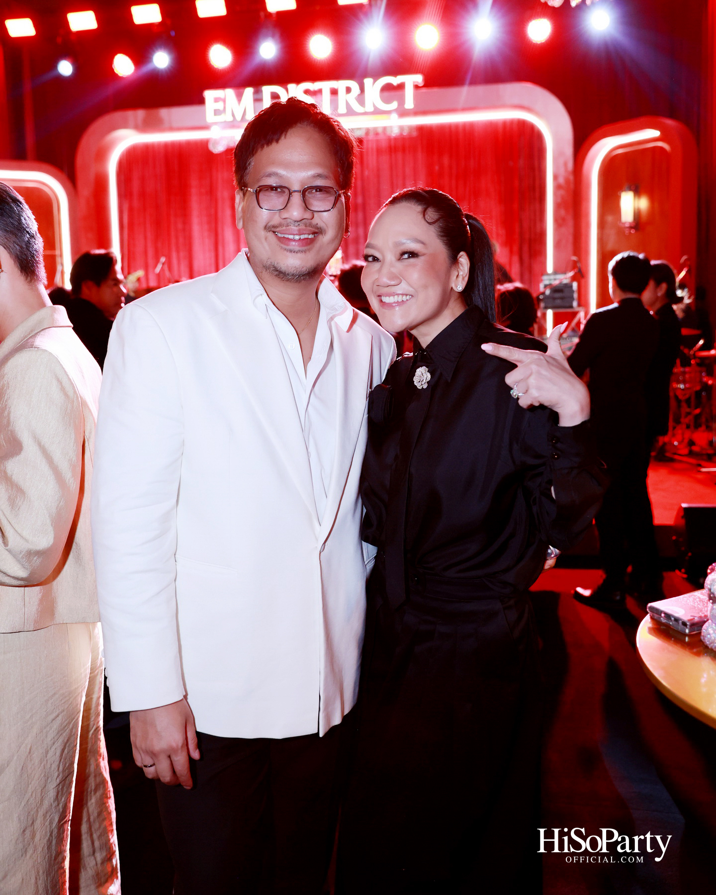  เอ็ม ดิสทริค เนรมิตค่ำคืน ‘EM DISTRICT: EM JAZZ CLUB’ ขอบคุณลูกค้าคนสำคัญในบรรยากาศแจ๊สบาร์สไตล์นิวยอร์ก