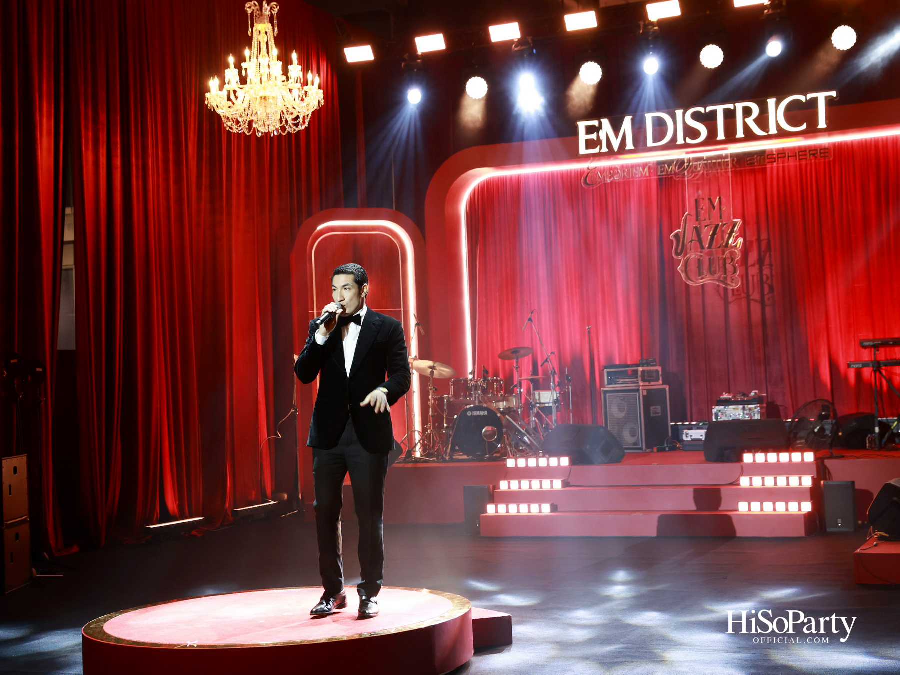  เอ็ม ดิสทริค เนรมิตค่ำคืน ‘EM DISTRICT: EM JAZZ CLUB’ ขอบคุณลูกค้าคนสำคัญในบรรยากาศแจ๊สบาร์สไตล์นิวยอร์ก
