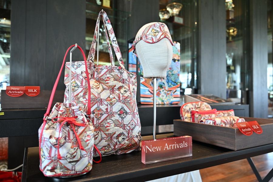 Jim Thompson X Pomme Chan คอลเลกชันพิเศษต้อนรับปีม้า ถ่ายทอดพลัง ความทรงจำ และจิตวิญญาณแห่งอิสรภาพ