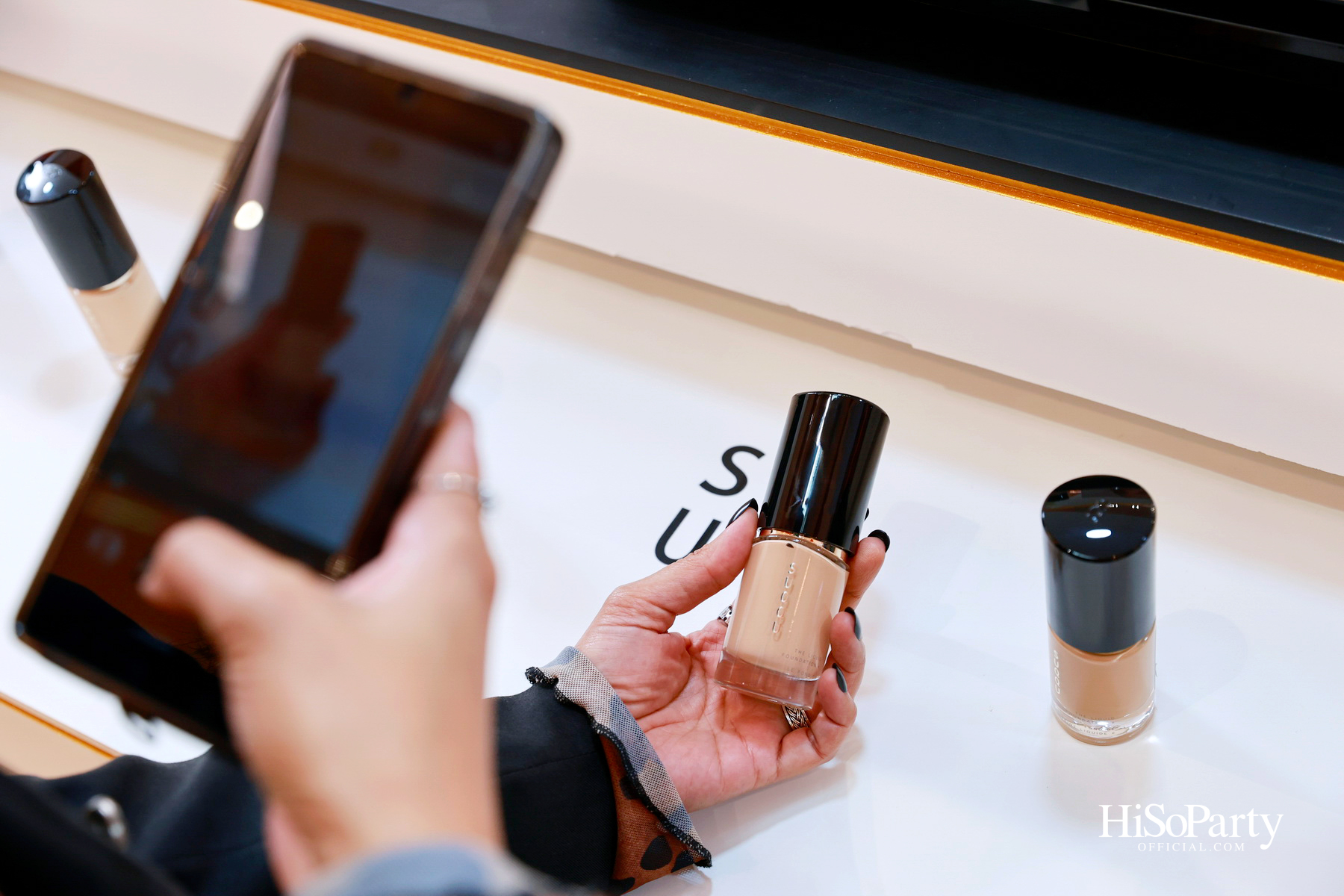 SUQQU เปิดตัวผลิตภัณฑ์รองพื้นระดับมาสเตอร์พีซ ‘THE LIQUID FOUNDATION e’ ถ่ายทอดแนวคิด ‘Vital Glow’ พลังแห่งงานผิวที่เปล่งประกาย