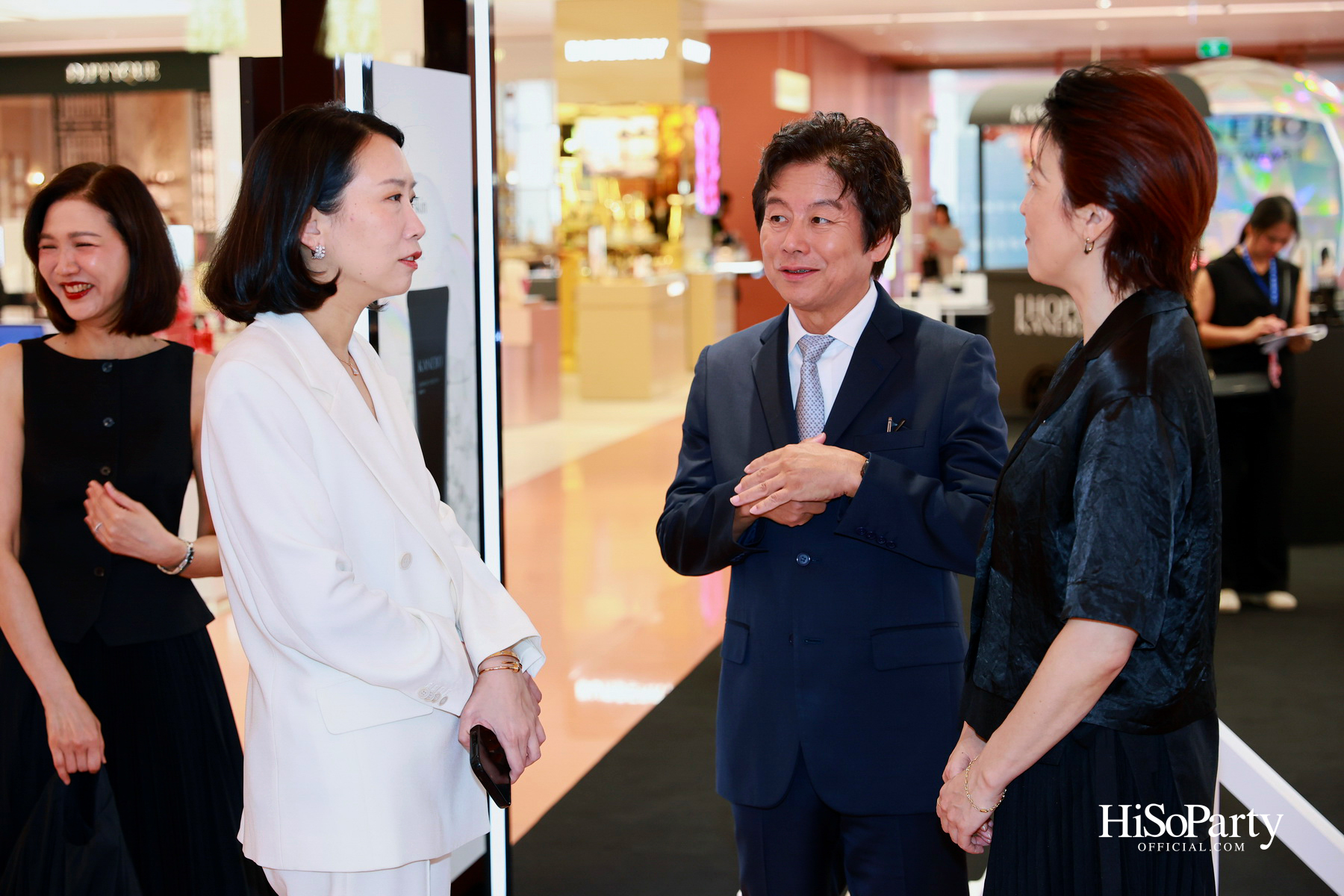 SUQQU เปิดตัวผลิตภัณฑ์รองพื้นระดับมาสเตอร์พีซ ‘THE LIQUID FOUNDATION e’ ถ่ายทอดแนวคิด ‘Vital Glow’ พลังแห่งงานผิวที่เปล่งประกาย