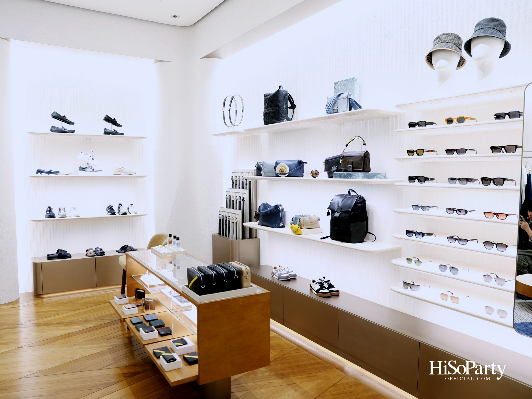 FENDI เผยโฉมคอลเลกชัน Spring/Summer 2026 ถ่ายทอดฤดูร้อนแห่งอนาคตอย่างสง่างาม