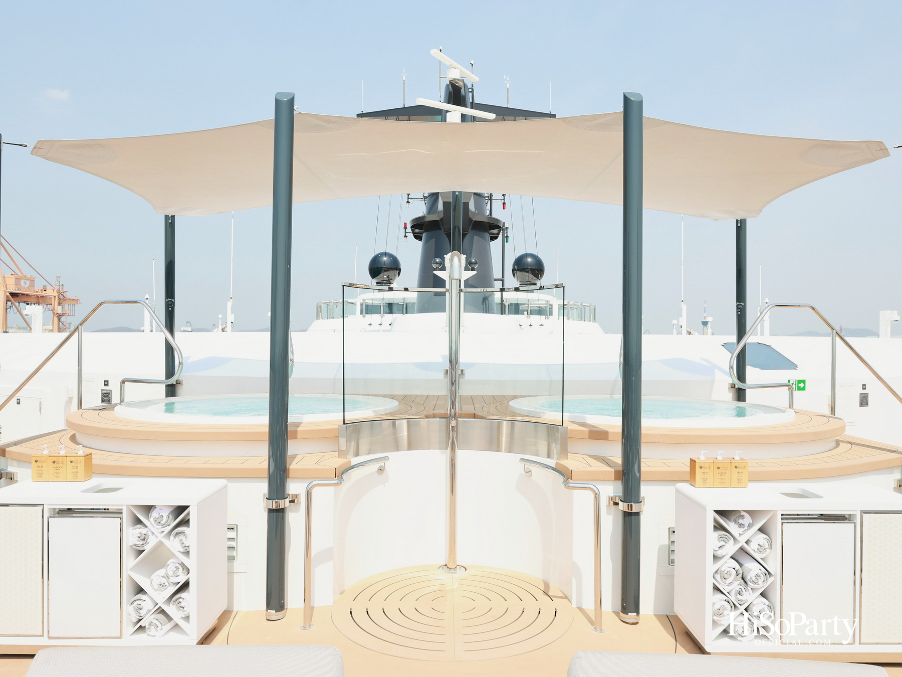 Deck 9 เปิดประสบการณ์เหนือระดับบน ‘Luminara’ ซูเปอร์ยอทช์ล่าสุดจาก The Ritz-Carlton Yacht Collection เยือนไทยครั้งแรก