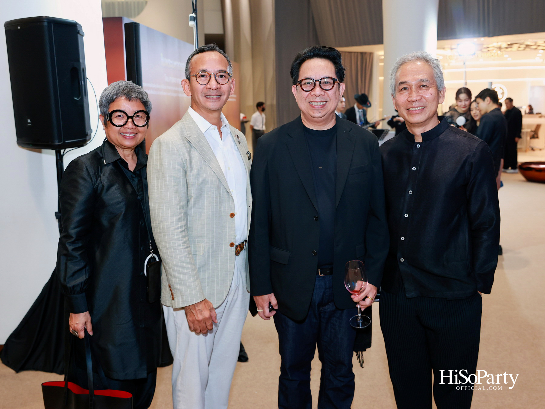 สยามพารากอน จัดนิทรรศการ ‘น้อมรำลึกในพระมหากรุณาธิคุณ แห่งสมเด็จพระบรมราชชนนีพันปีหลวง’ พร้อมเปิด Art Jewel ชั้น 5