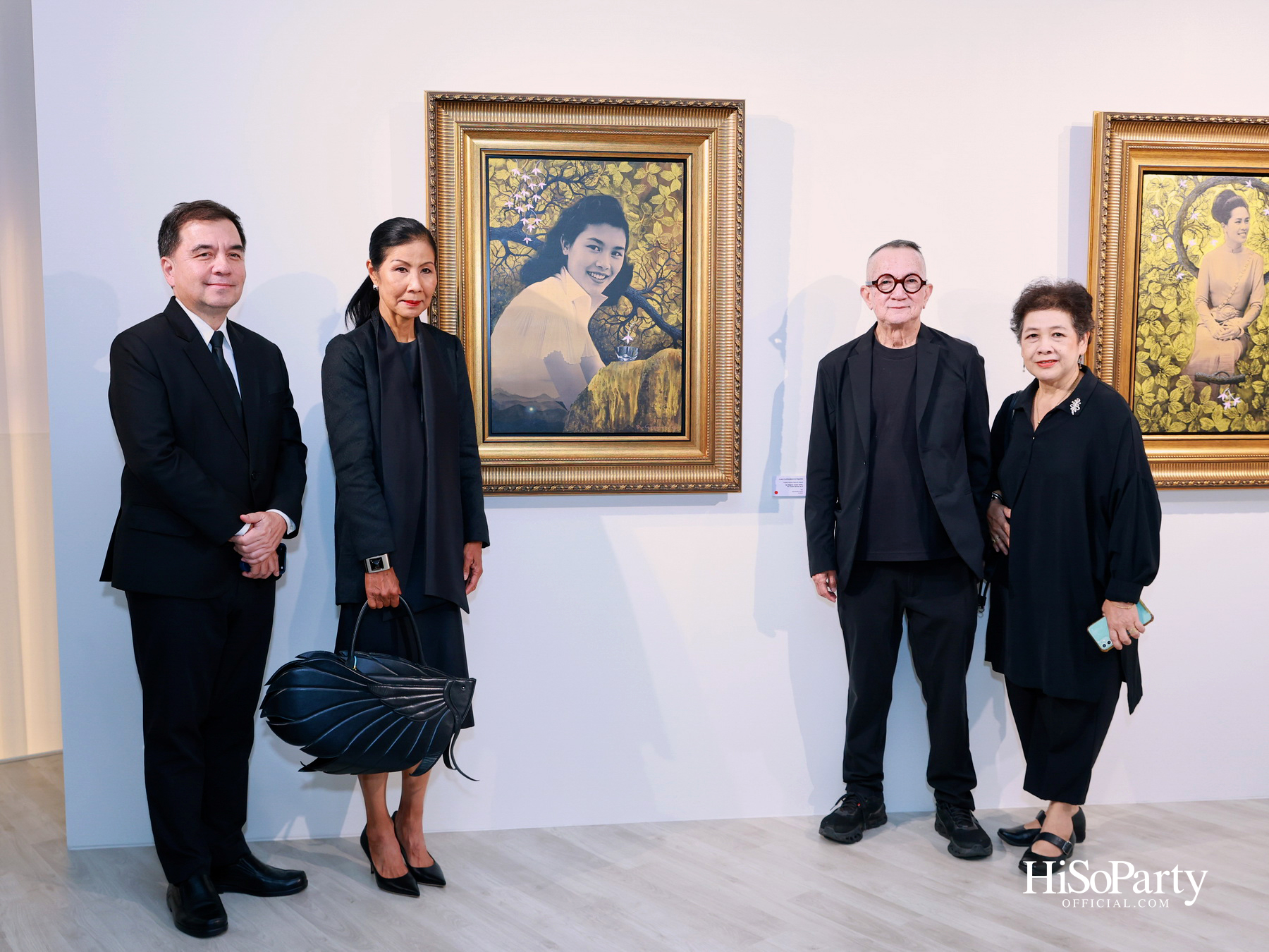 สยามพารากอน จัดนิทรรศการ ‘น้อมรำลึกในพระมหากรุณาธิคุณ แห่งสมเด็จพระบรมราชชนนีพันปีหลวง’ พร้อมเปิด Art Jewel ชั้น 5