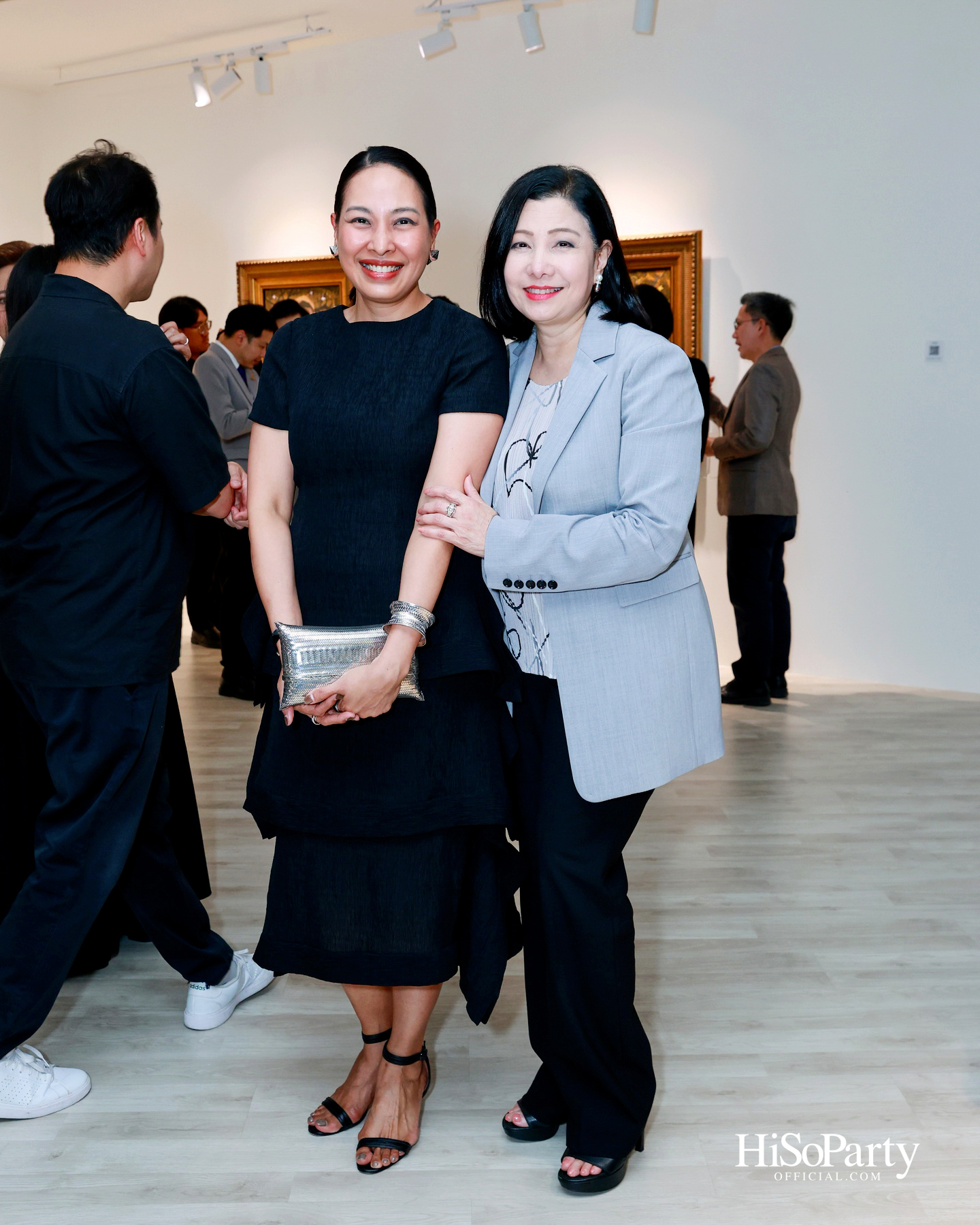 สยามพารากอน จัดนิทรรศการ ‘น้อมรำลึกในพระมหากรุณาธิคุณ แห่งสมเด็จพระบรมราชชนนีพันปีหลวง’ พร้อมเปิด Art Jewel ชั้น 5