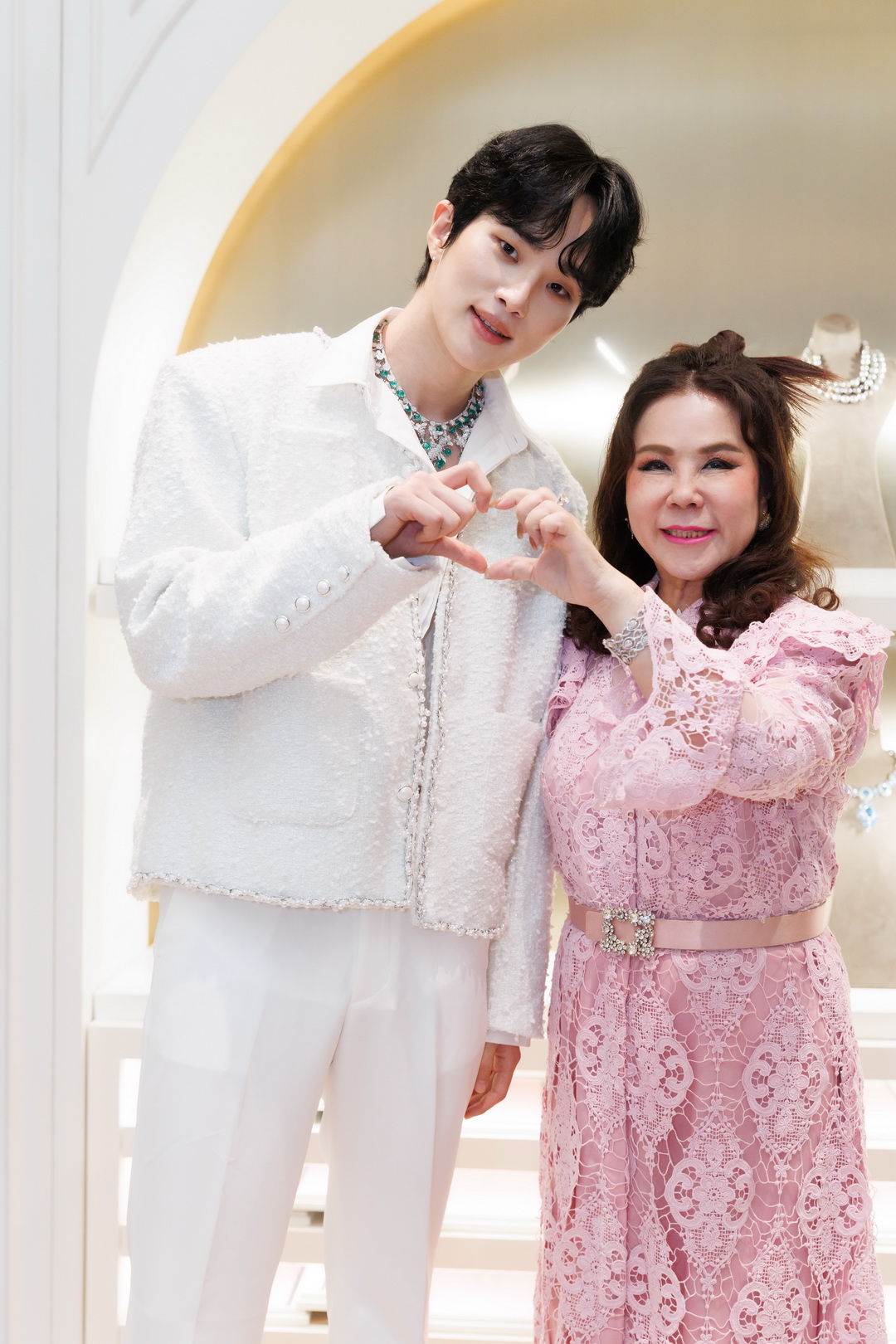 Beauty Gems เปิดตัว ‘Maison Abeille’ คอลเลกชันพิเศษ ในโอกาสแต่งตั้ง YU HYUN WOO แบรนด์แอมบาสเดอร์คนล่าสุด