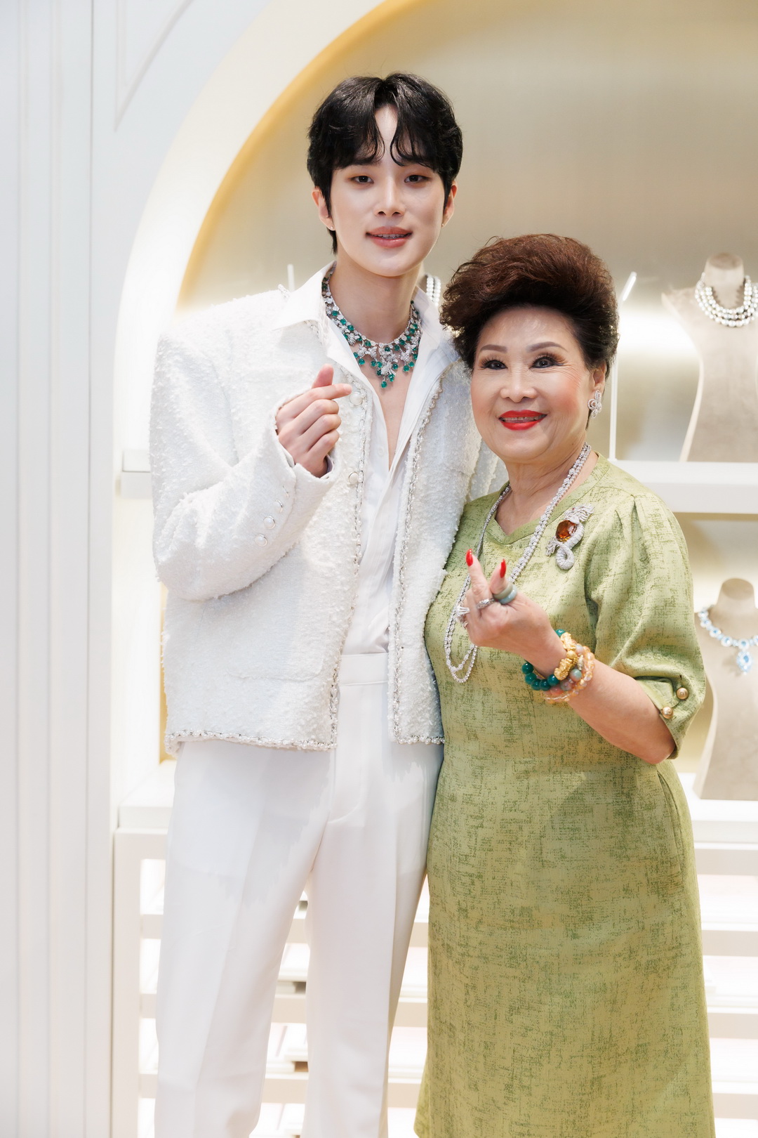 Beauty Gems เปิดตัว ‘Maison Abeille’ คอลเลกชันพิเศษ ในโอกาสแต่งตั้ง YU HYUN WOO แบรนด์แอมบาสเดอร์คนล่าสุด