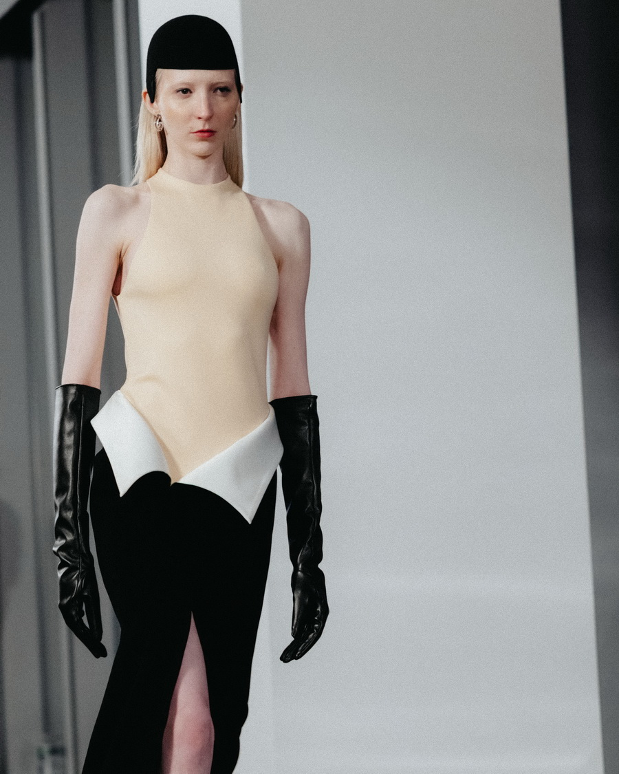 ‘WISH ME LUCK’ คอลเลกชัน Spring/Summer 2026 จาก VICKTEERUT บนรันเวย์นิวยอร์กแฟชั่นวีค