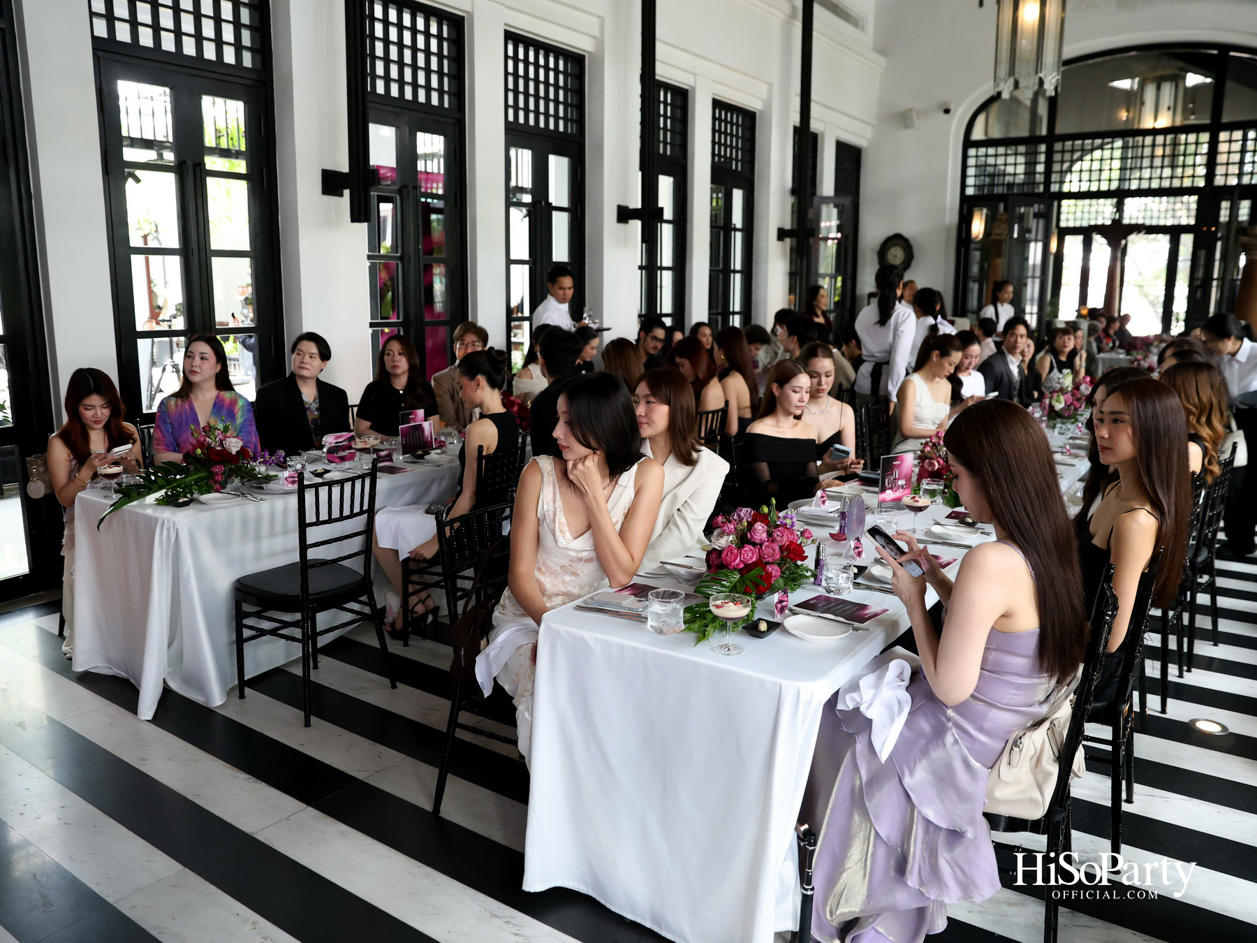 ‘Black Rose Concentrate Radiant Youth Serum’ นวัตกรรมล่าสุดจาก Sisley เปิดตัวอย่างเอ็กซ์คลูซีฟ ณ The Siam Hotel