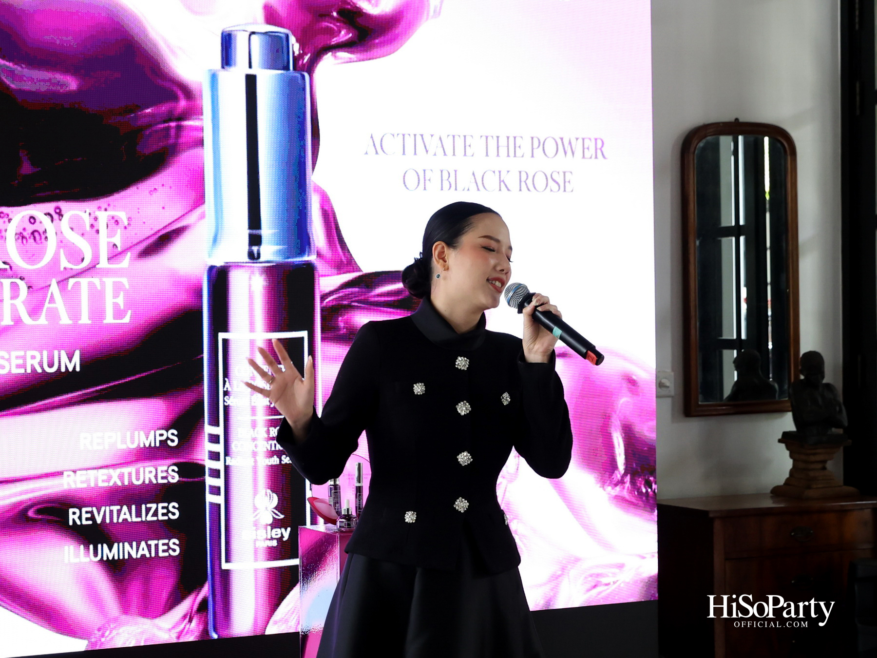 ‘Black Rose Concentrate Radiant Youth Serum’ นวัตกรรมล่าสุดจาก Sisley เปิดตัวอย่างเอ็กซ์คลูซีฟ ณ The Siam Hotel