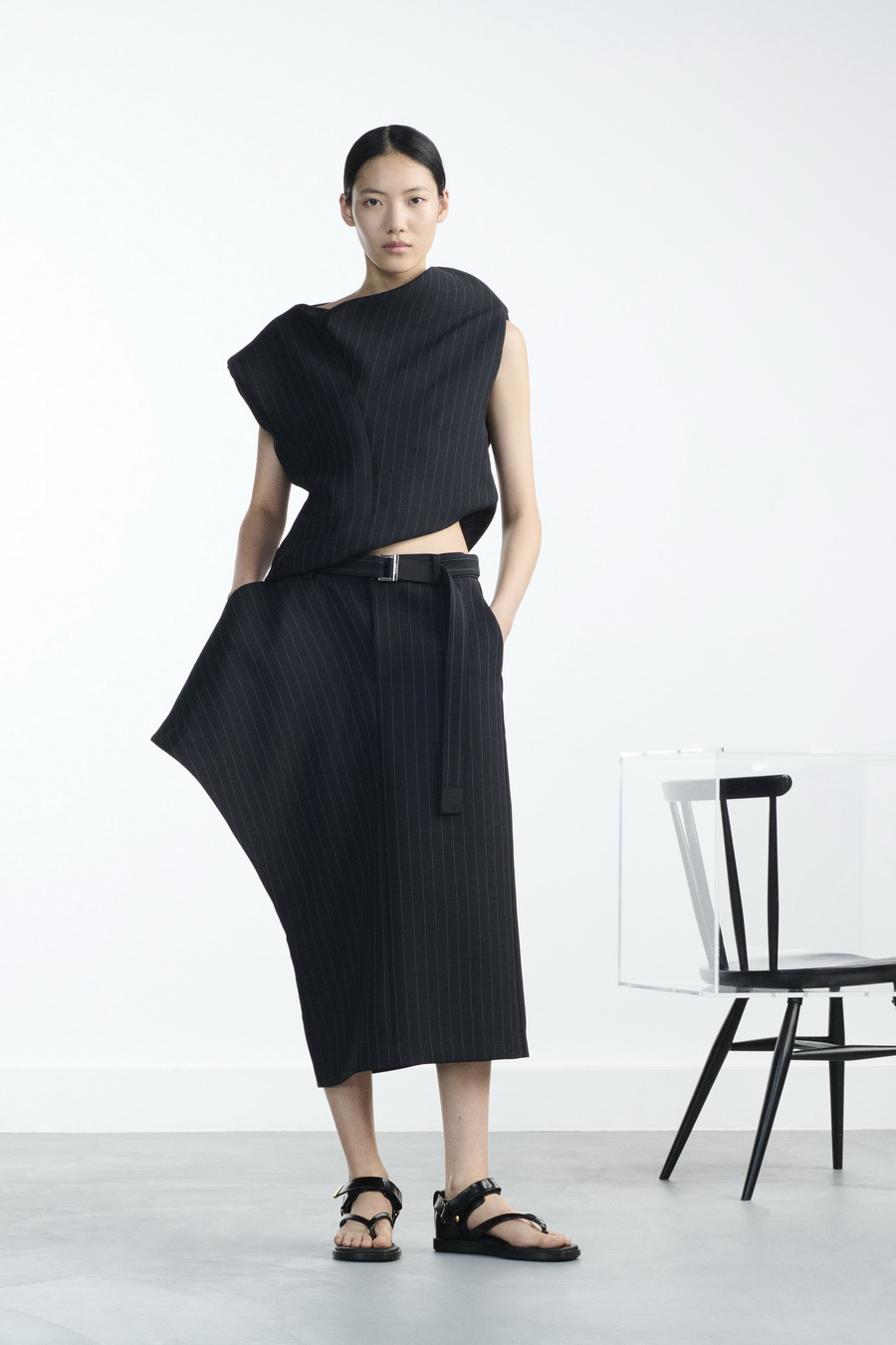 sacai Men’s Spring & Summer 2026 / Women’s Spring 2026 ‘EVERYDAY ALL DAY’ เมื่อความไฮบริดยกระดับชีวิตประจำวัน