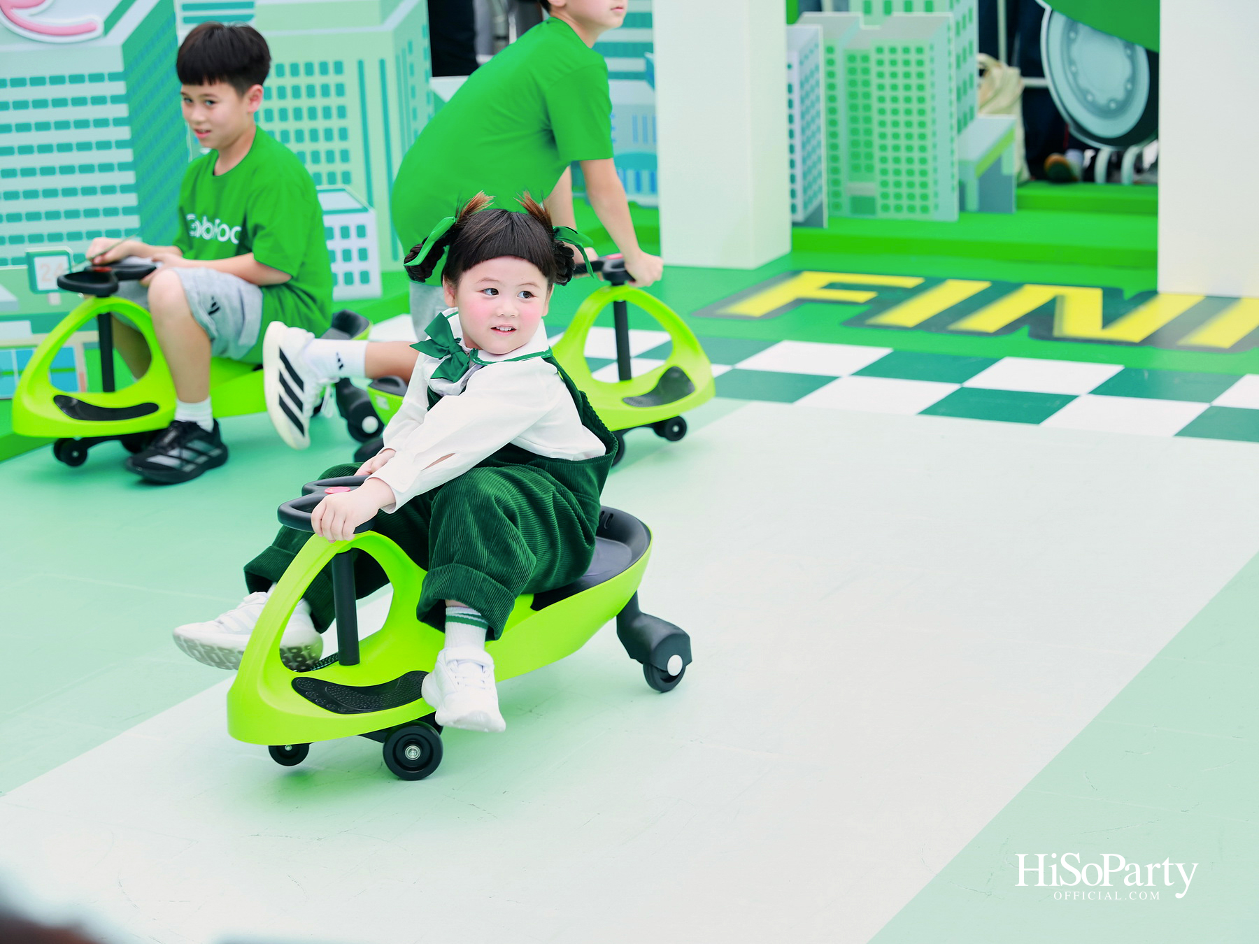 Grab เปิดตัวแคมเปญ ‘GrabFood MEGA GALE ถูกกว่าชัวร์’ ต้อนรับ น้องเกล แอบิเกล Friend of Grab คนล่าสุด