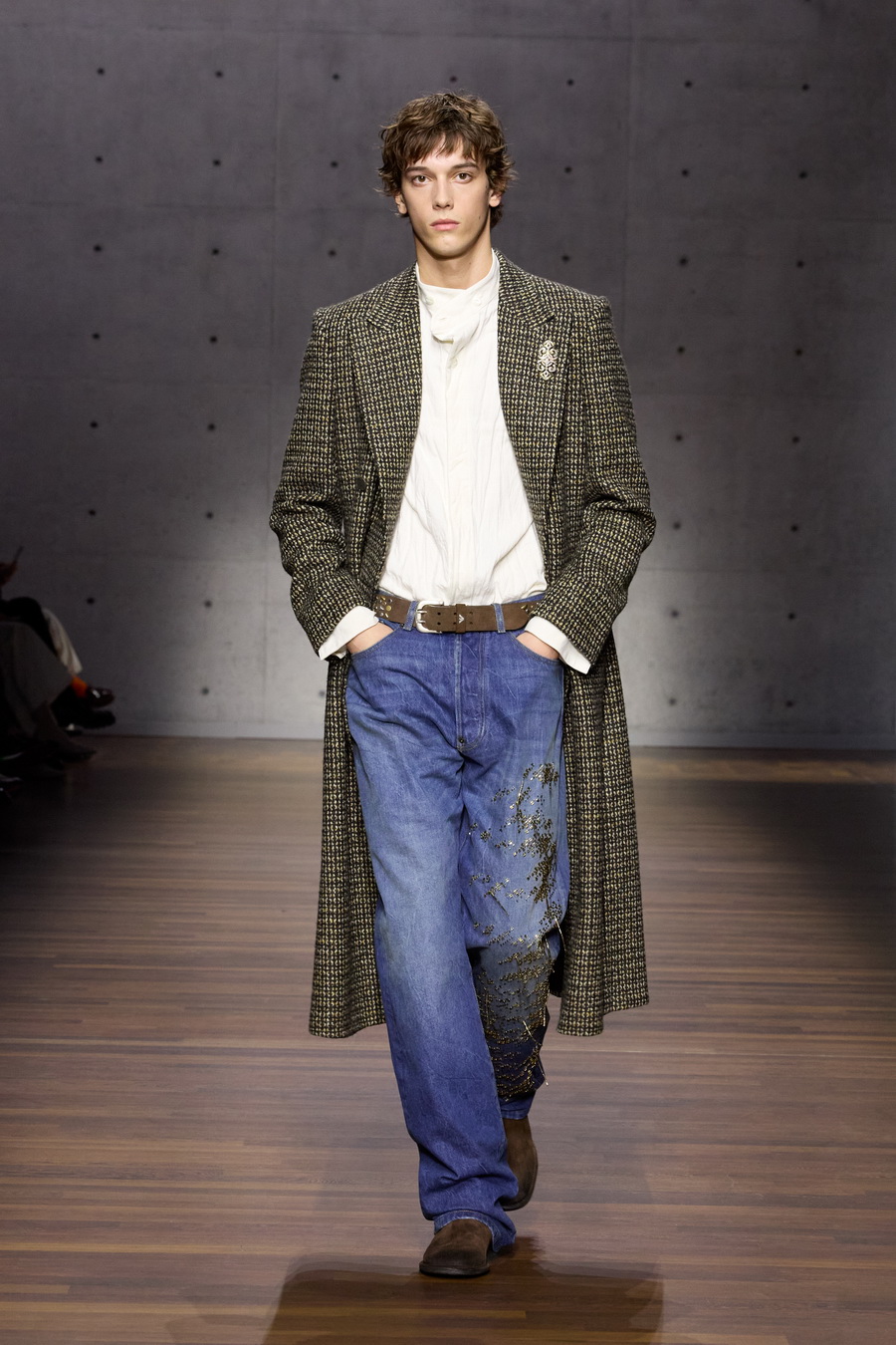 Emporio Armani Autumn/Winter 2026–27 นิยามใหม่ของความสมดุลระหว่างกฎเกณฑ์และเสรีภาพ