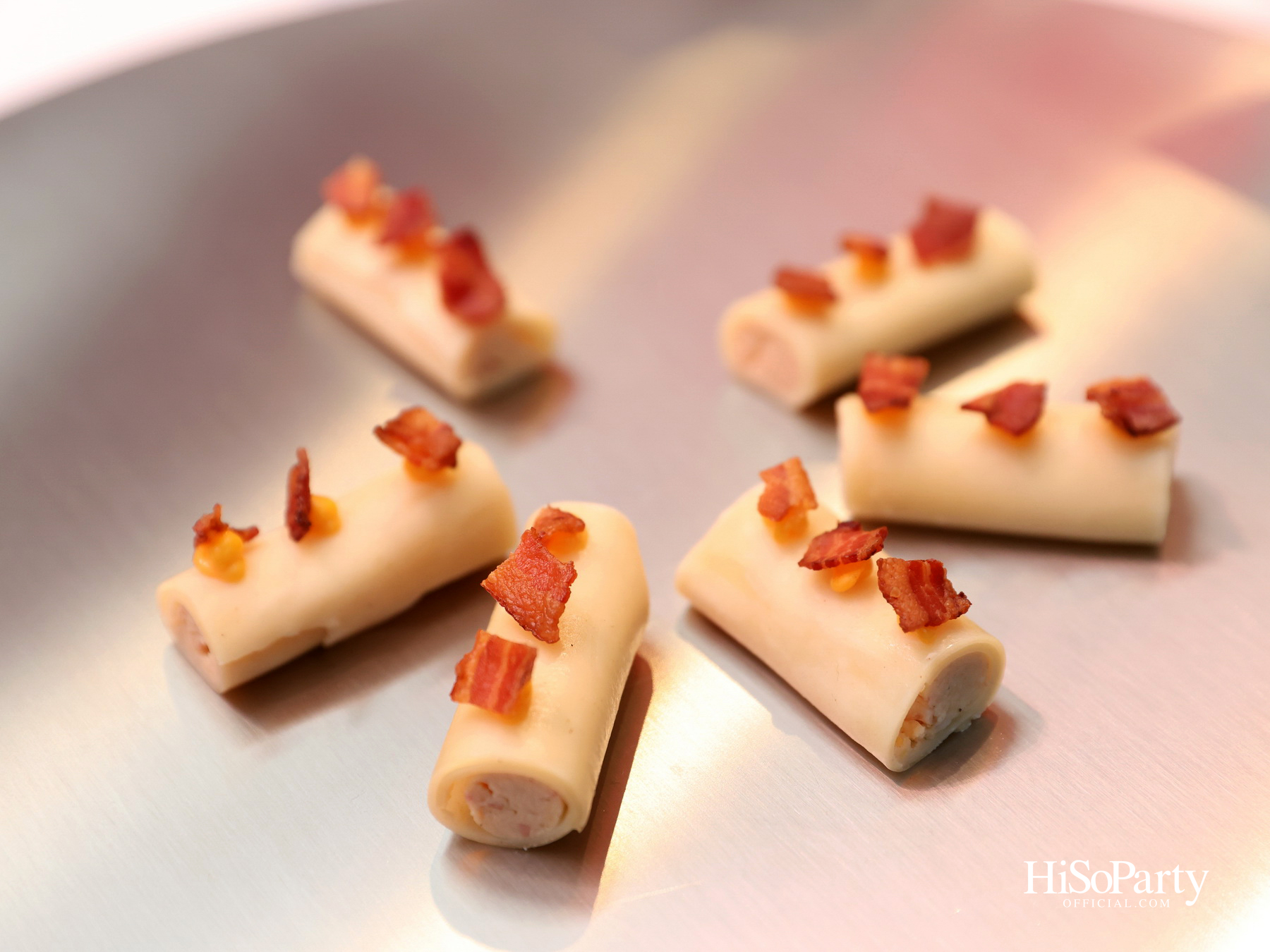 ‘MAW’ ขนมพรีเมียมแบรนด์ใหม่ของ พีช พชร ยกระดับทุกโมเมนต์ธรรมดาให้มีสไตล์