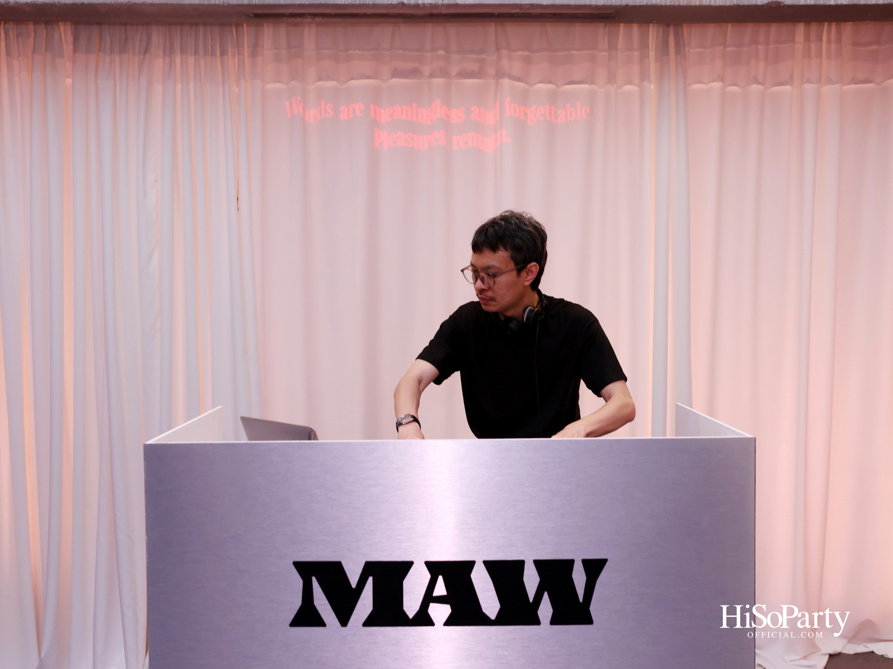 ‘MAW’ ขนมพรีเมียมแบรนด์ใหม่ของ พีช พชร ยกระดับทุกโมเมนต์ธรรมดาให้มีสไตล์