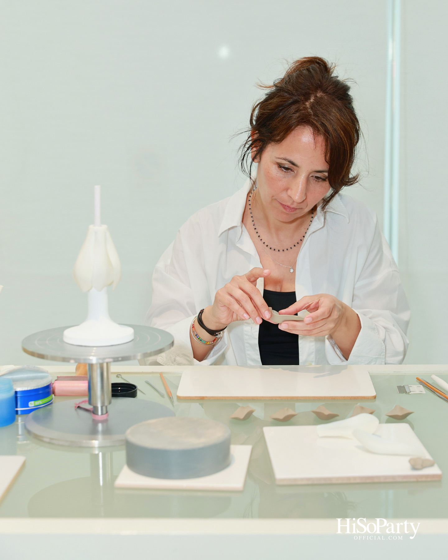 Crystal Symphony และ Lladró เผยประสบการณ์สุดเอ็กซ์คลูซีฟ ถ่ายทอดสุนทรียศาสตร์แห่งแสงไฟผ่านงานพอร์ซเลนร่วมสมัย