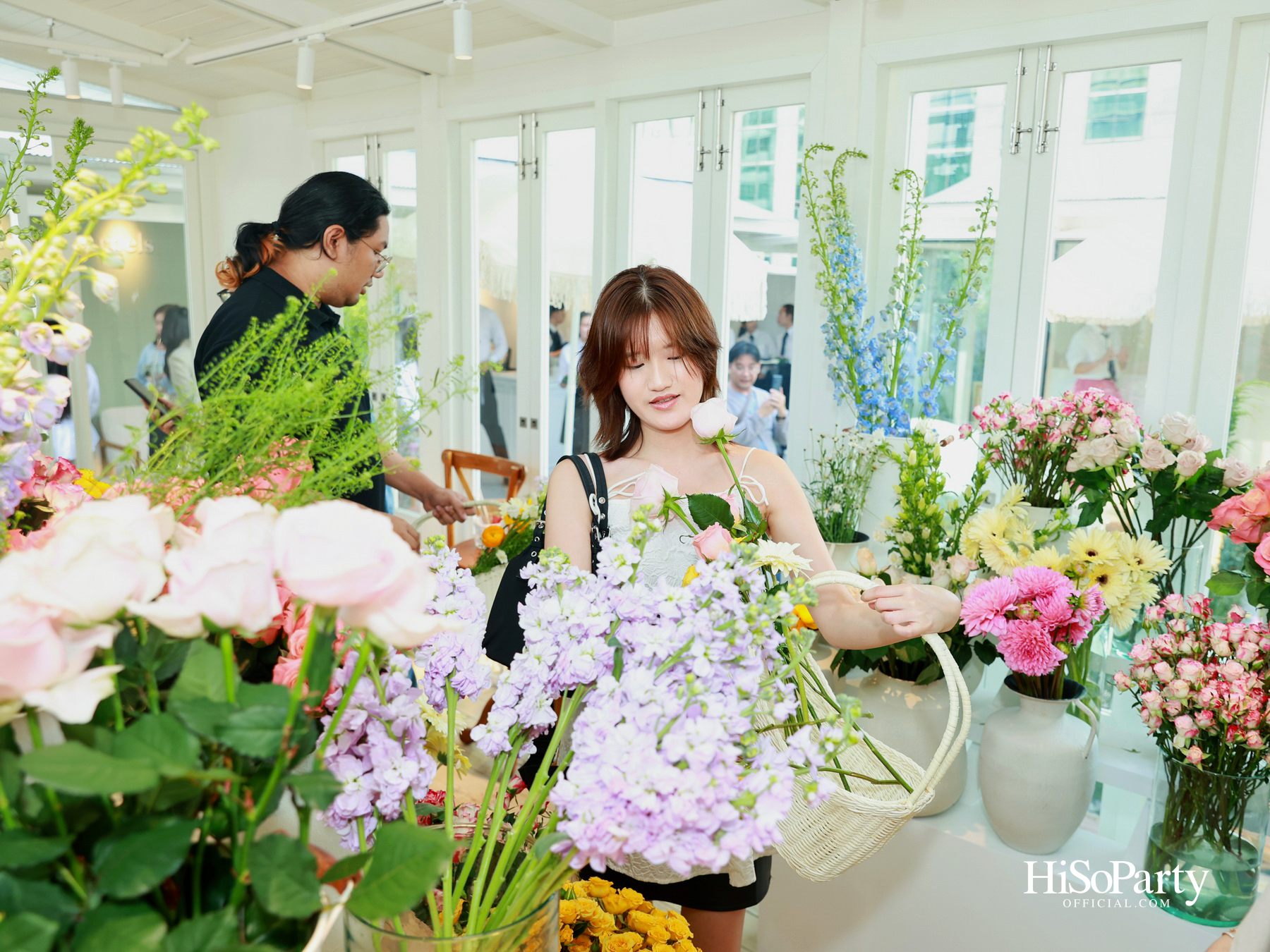 Van Cleef & Arpels ถ่ายทอด ‘บทกวีแห่งฤดูใบไม้ผลิ’ ผ่าน Lucky Spring ต้อนรับสัญลักษณ์ผีเสื้อแห่งการเริ่มต้นใหม่