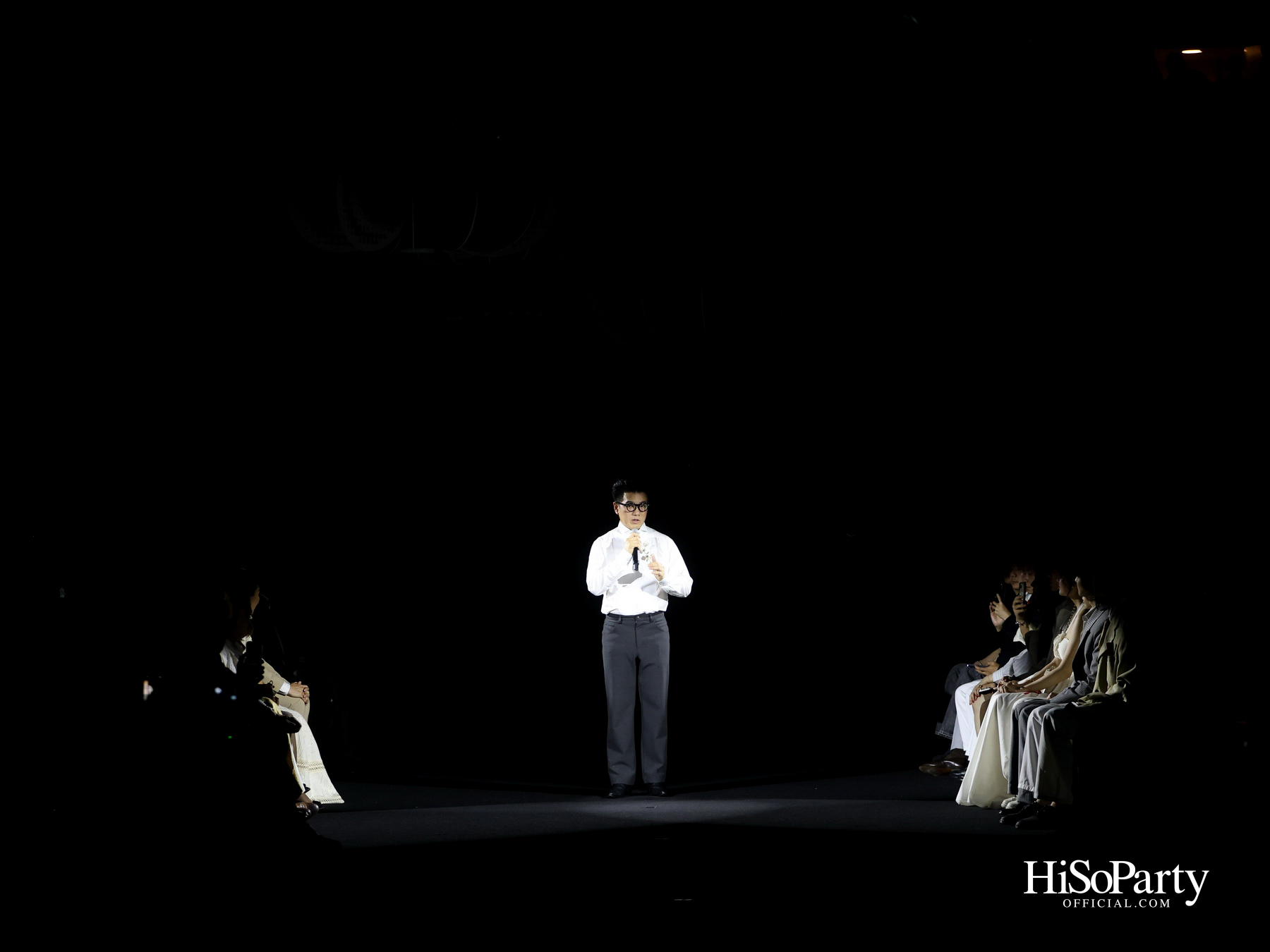 River City Bangkok เปิดค่ำคืนแห่งแสงไฟ ‘A Constellation in Bloom’ ร่วมกับ SARRAN