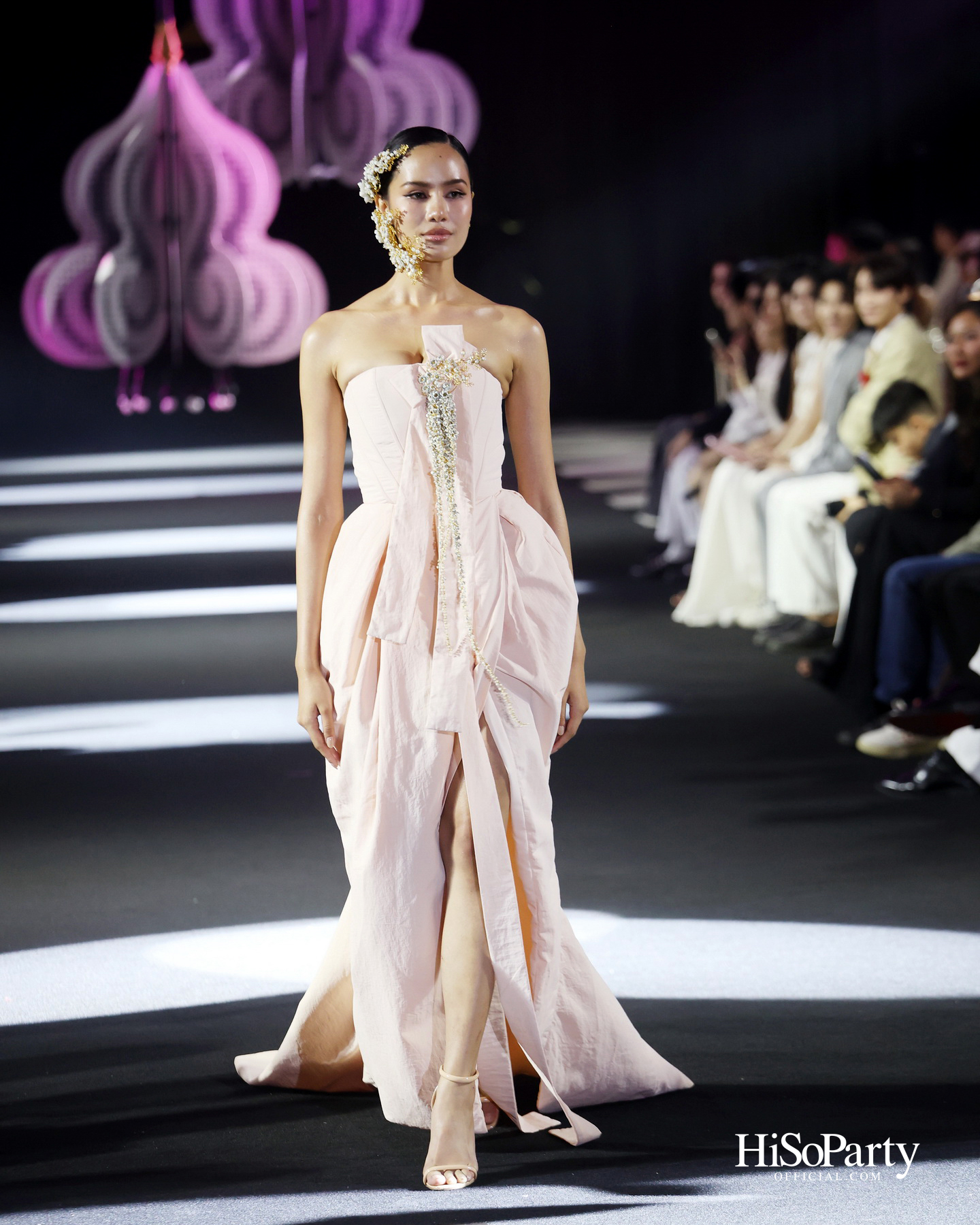 River City Bangkok เปิดค่ำคืนแห่งแสงไฟ ‘A Constellation in Bloom’ ร่วมกับ SARRAN