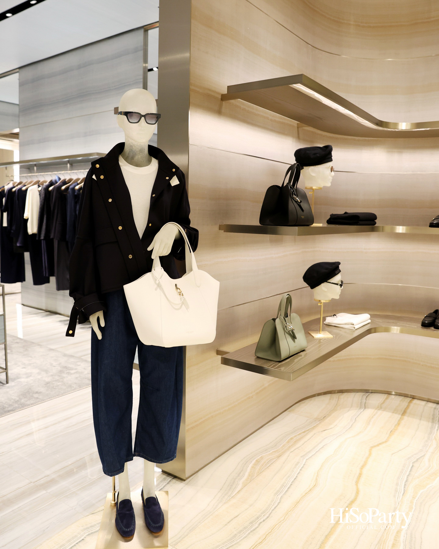 Giorgio Armani เปิดตัวคอลเลกชัน ‘Signature Harmony’ ถ่ายทอดความกลมกลืนแห่งดีไซน์ใน SS2026 ณ ICONSIAM