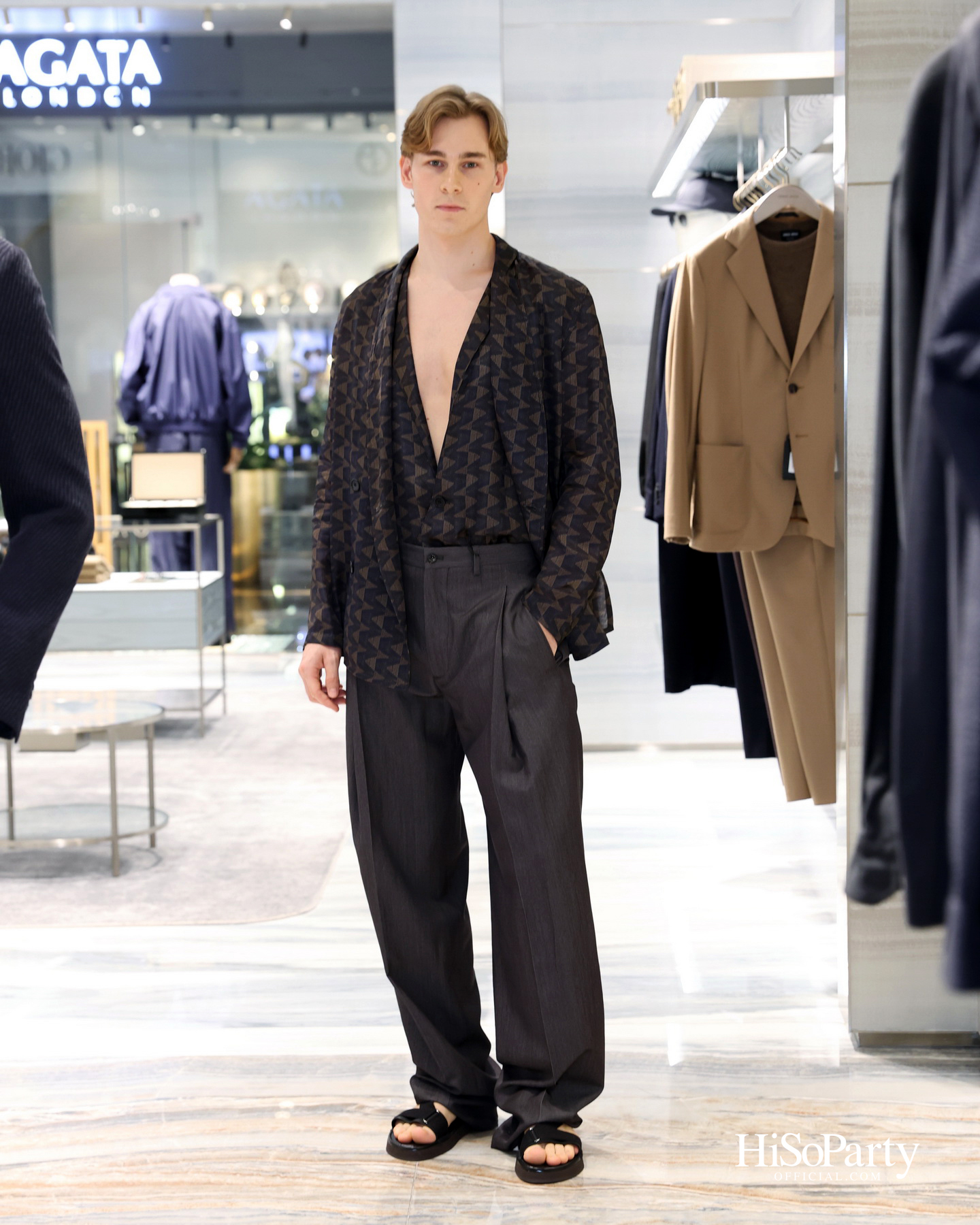 Giorgio Armani เปิดตัวคอลเลกชัน ‘Signature Harmony’ ถ่ายทอดความกลมกลืนแห่งดีไซน์ใน SS2026 ณ ICONSIAM