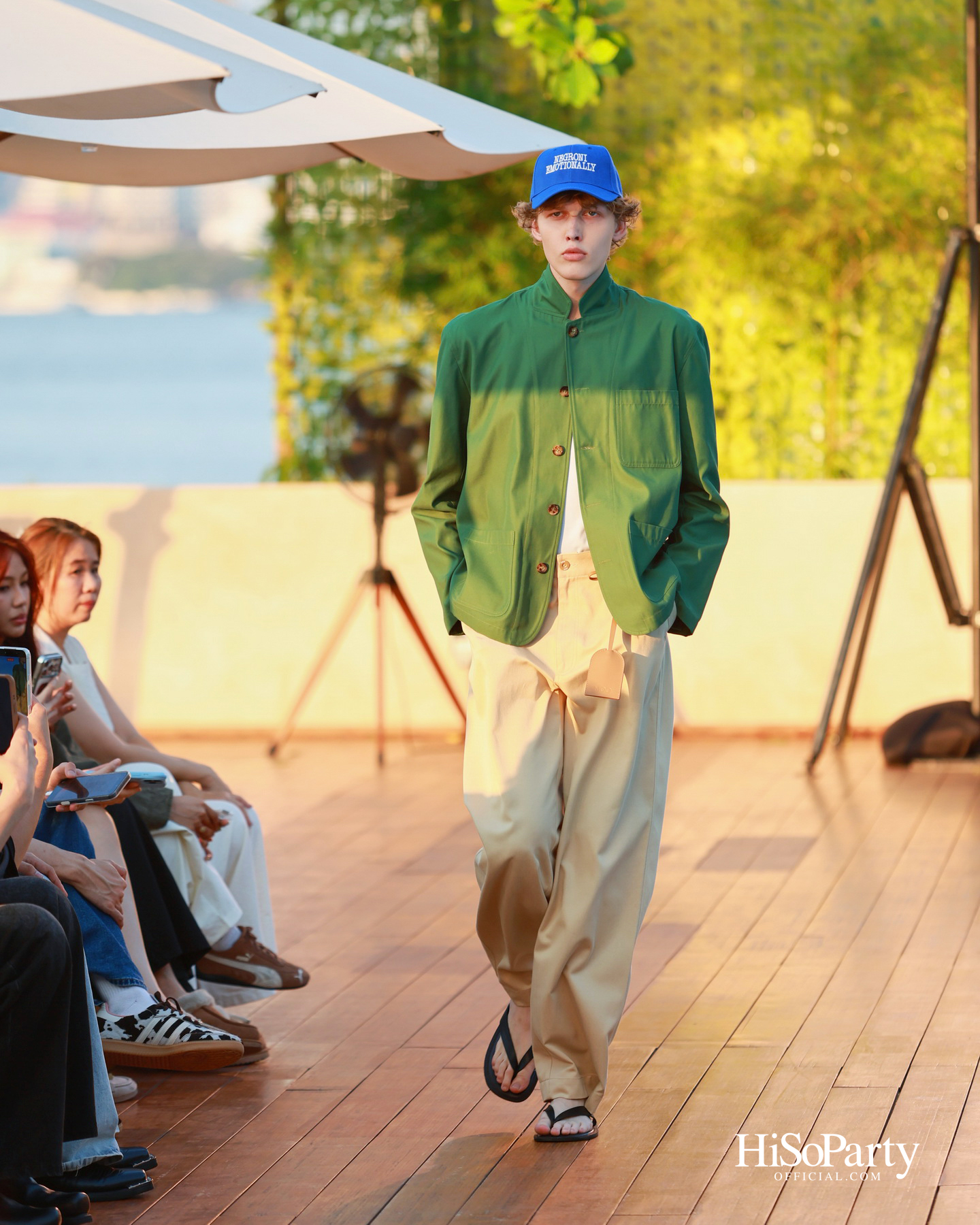 ‘24-Hr Full Service’ จาก MOO Bangkok ถ่ายทอดสไตล์ Service & Poolside ในมุมมอง Urban Casual ที่ร่วมสมัย