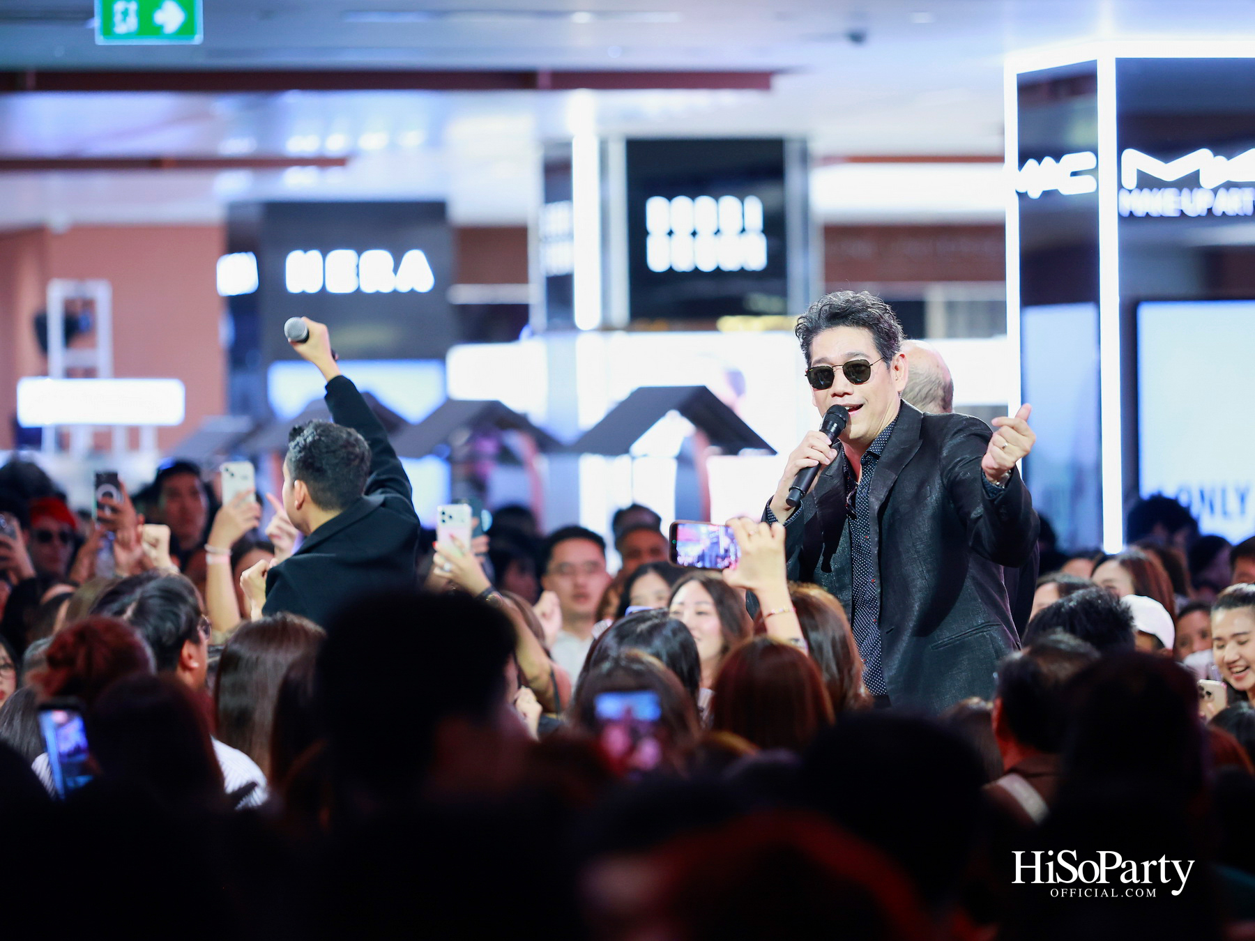 ‘CENTRAL LUXE NIGHT OUT’ ค่ำคืนแห่งแฟชั่น ไลฟ์สไตล์ และดนตรีสุดเอ็กซ์คลูซีฟ ณ เซ็นทรัลชิดลม