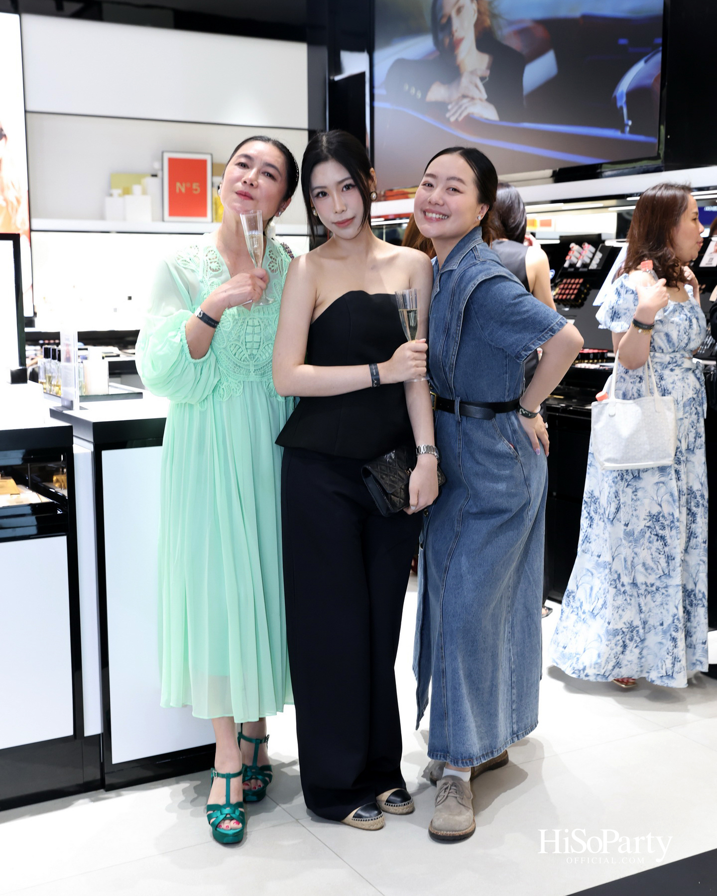 ‘CENTRAL LUXE NIGHT OUT’ ค่ำคืนแห่งแฟชั่น ไลฟ์สไตล์ และดนตรีสุดเอ็กซ์คลูซีฟ ณ เซ็นทรัลชิดลม