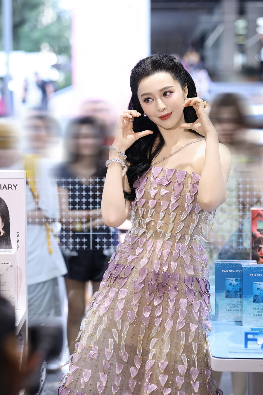 Fan Beauty Diary ถ่ายทอดนิยามผิวสวยในแบบ ‘ฟ่าน ปิงปิง’ สู่ประสบการณ์ Sensory Skincare ครั้งแรกในไทย