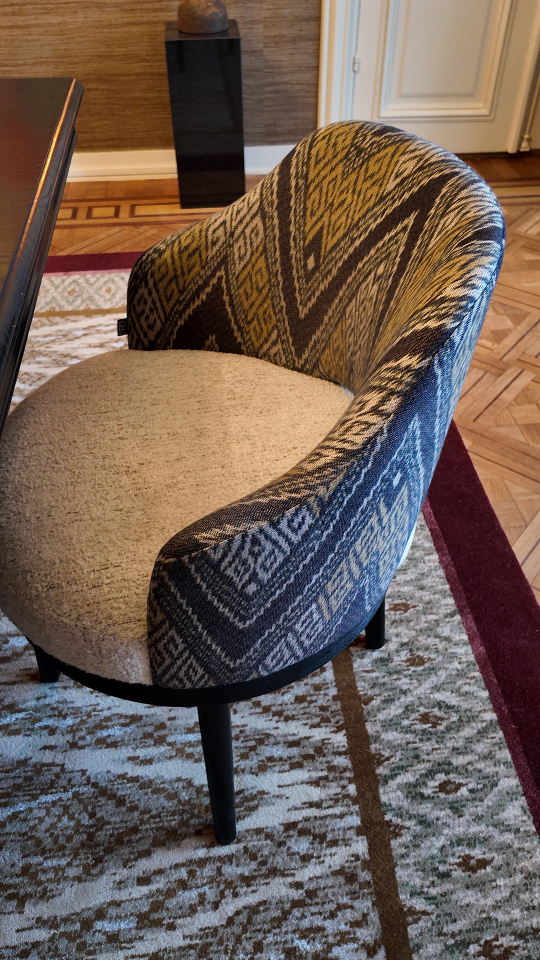 Quattro Design ถ่ายทอด ‘ผ้าไทย’ สู่เวทีโลก ผ่าน Thailand Gallery ณ กรุงเฮก