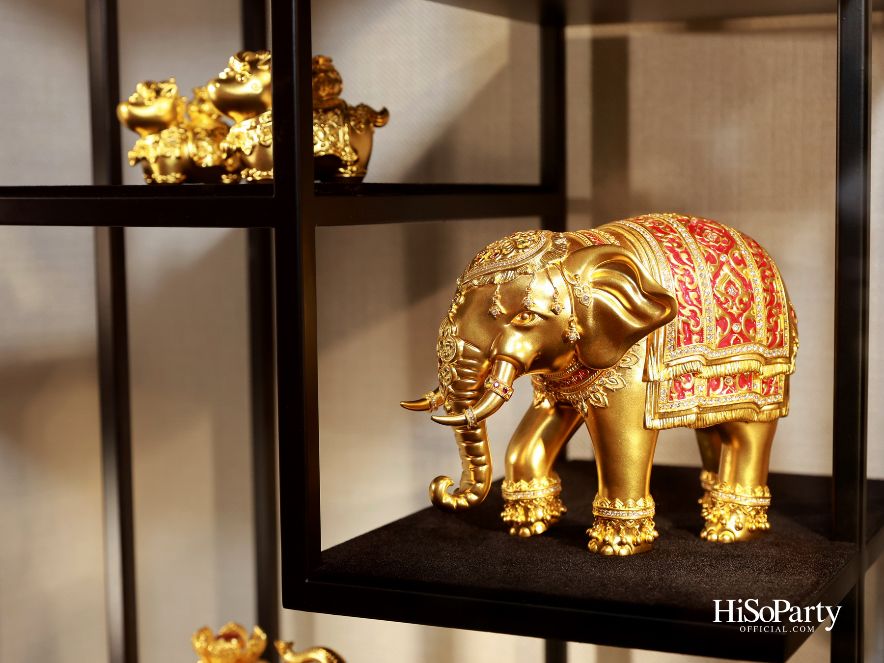 Chow Tai Fook ฉลองเปิดตัวบูติกใหม่ ณ สยามพารากอน พร้อมเผยโฉมคอลเลกชัน ‘DAWN’