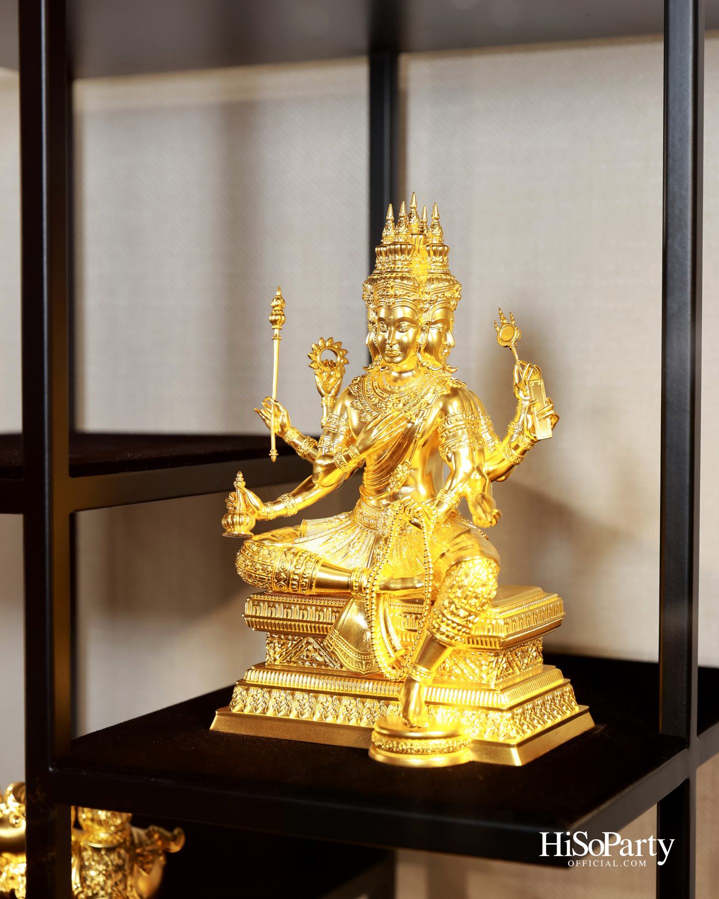 Chow Tai Fook ฉลองเปิดตัวบูติกใหม่ ณ สยามพารากอน พร้อมเผยโฉมคอลเลกชัน ‘DAWN’