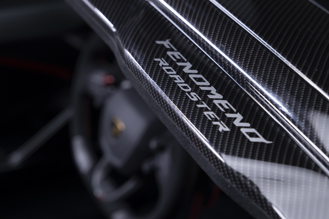 Lamborghini เปิดตัว ‘Fenomeno Roadster’ ซูเปอร์สปอร์ตคาร์เปิดประทุนทรงพลังที่สุดในประวัติศาสตร์แบรนด์ 