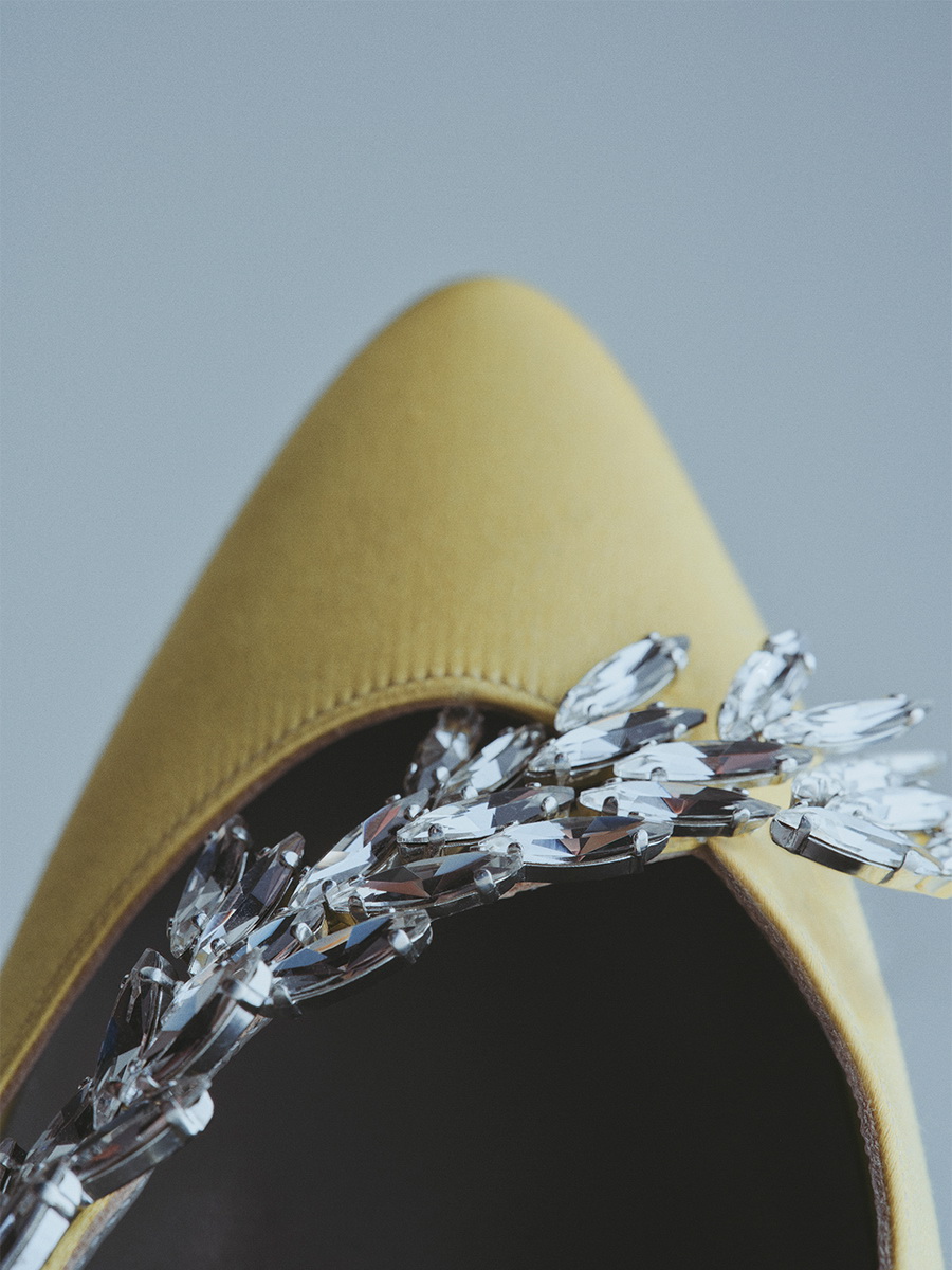 Balenciaga จับมือ Manolo Blahnik ถ่ายทอดบทสนทนาแห่งงานกูตูร์ผ่านรองเท้าคอลเลกชันพิเศษ Fall 2026