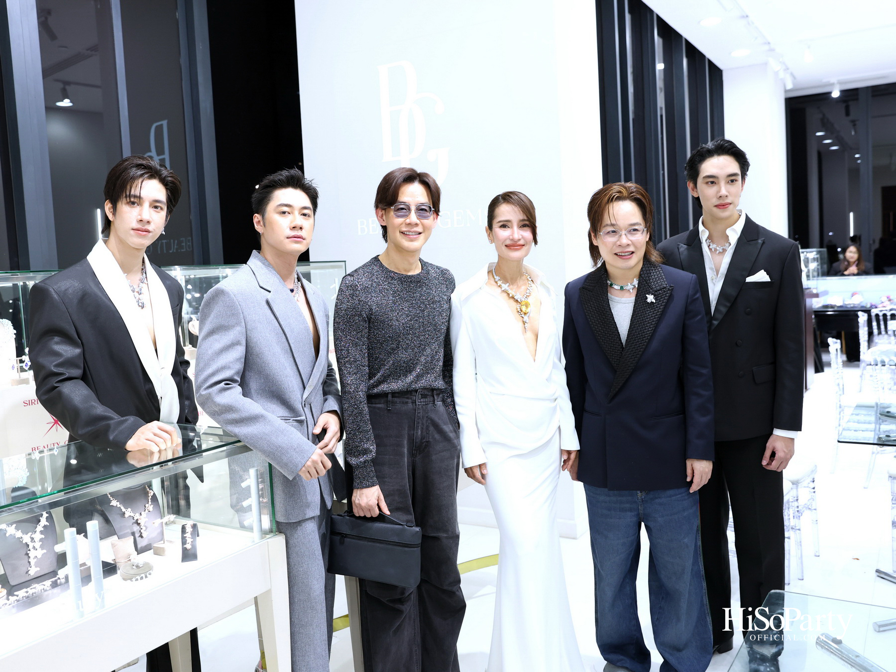 Beauty Gems, TQM และ ALTITUDE จัดงาน ‘The Extravaganza of Gems’ เปิดตัว ONE RESIDENCE CHAROENKRUNG พร้อมร่วมฉลองวันเกิด คุณหนึ่ง - สุริยน