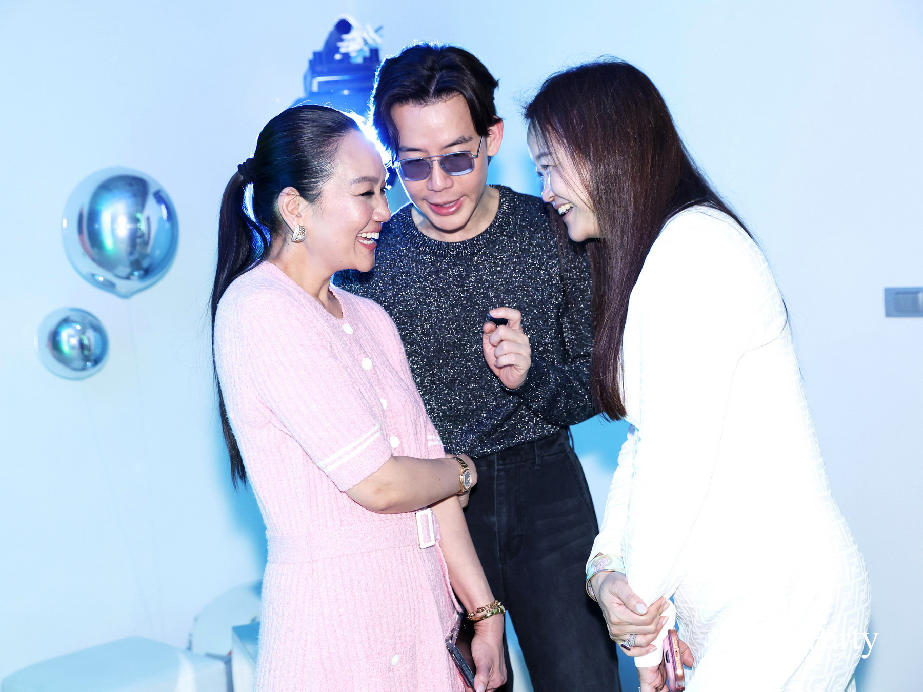 Beauty Gems, TQM และ ALTITUDE จัดงาน ‘The Extravaganza of Gems’ เปิดตัว ONE RESIDENCE CHAROENKRUNG พร้อมร่วมฉลองวันเกิด คุณหนึ่ง - สุริยน