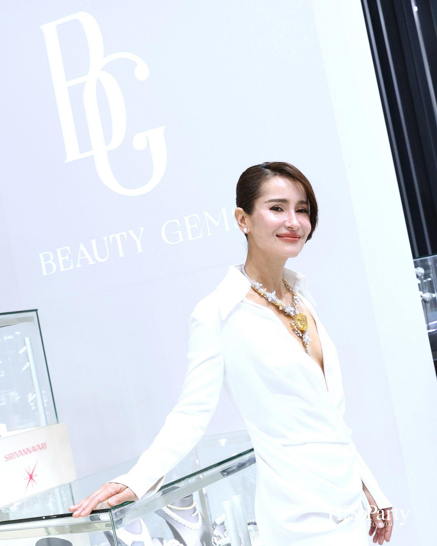 Beauty Gems, TQM และ ALTITUDE จัดงาน ‘The Extravaganza of Gems’ เปิดตัว ONE RESIDENCE CHAROENKRUNG พร้อมร่วมฉลองวันเกิด คุณหนึ่ง - สุริยน