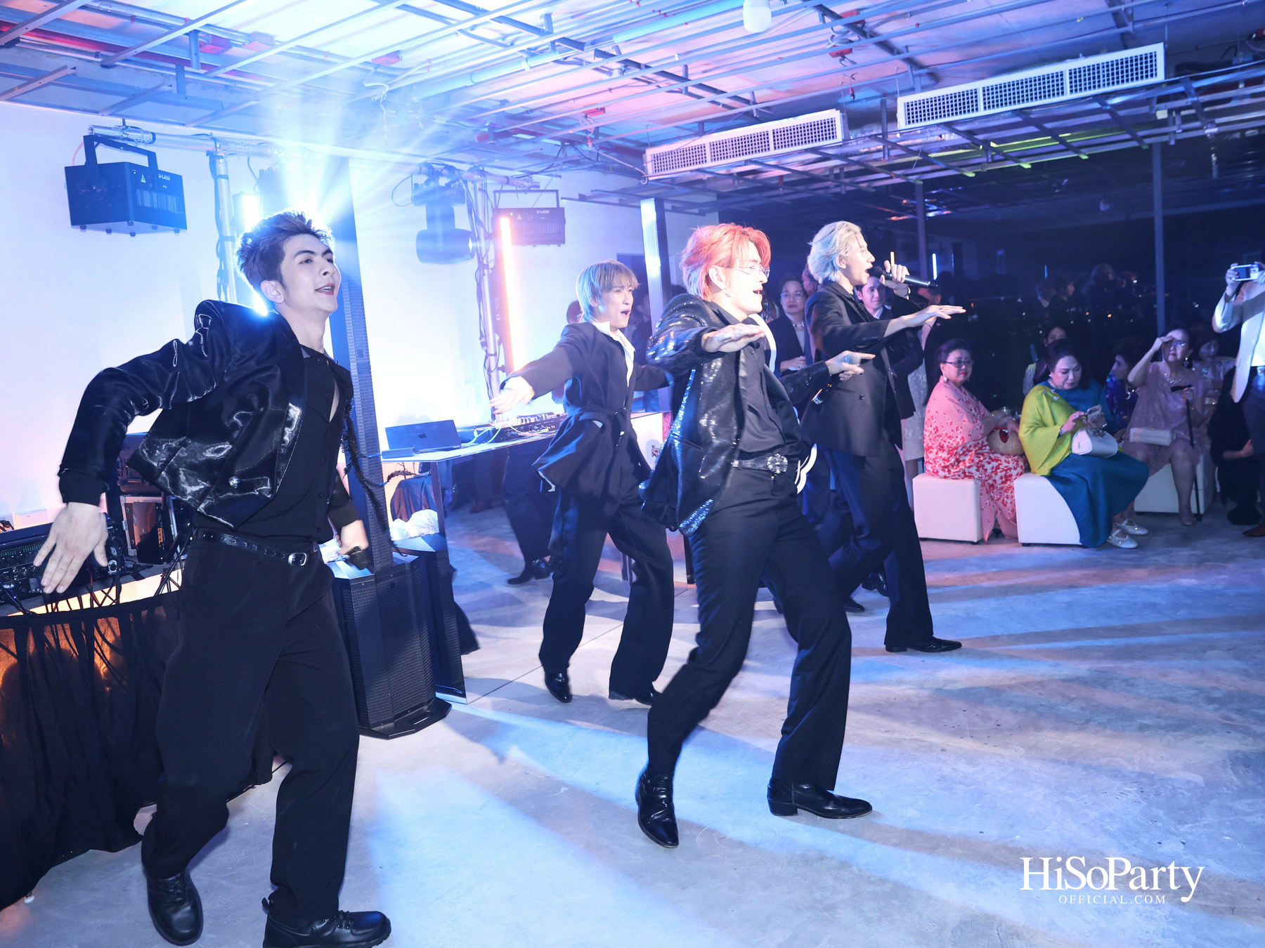 Beauty Gems, TQM และ ALTITUDE จัดงาน ‘The Extravaganza of Gems’ เปิดตัว ONE RESIDENCE CHAROENKRUNG พร้อมร่วมฉลองวันเกิด คุณหนึ่ง - สุริยน