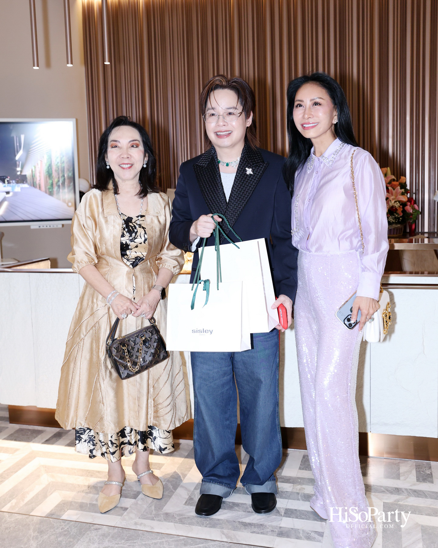 Beauty Gems, TQM และ ALTITUDE จัดงาน ‘The Extravaganza of Gems’ เปิดตัว ONE RESIDENCE CHAROENKRUNG พร้อมร่วมฉลองวันเกิด คุณหนึ่ง - สุริยน