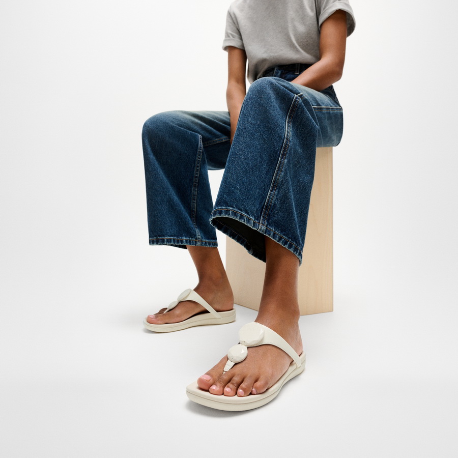 FitFlop เปิดตัว ‘SOLAY Collection’ นิยามใหม่ของรองเท้าซัมเมอร์ที่ผสานความสบายและสไตล์ไว้ในทุกก้าว