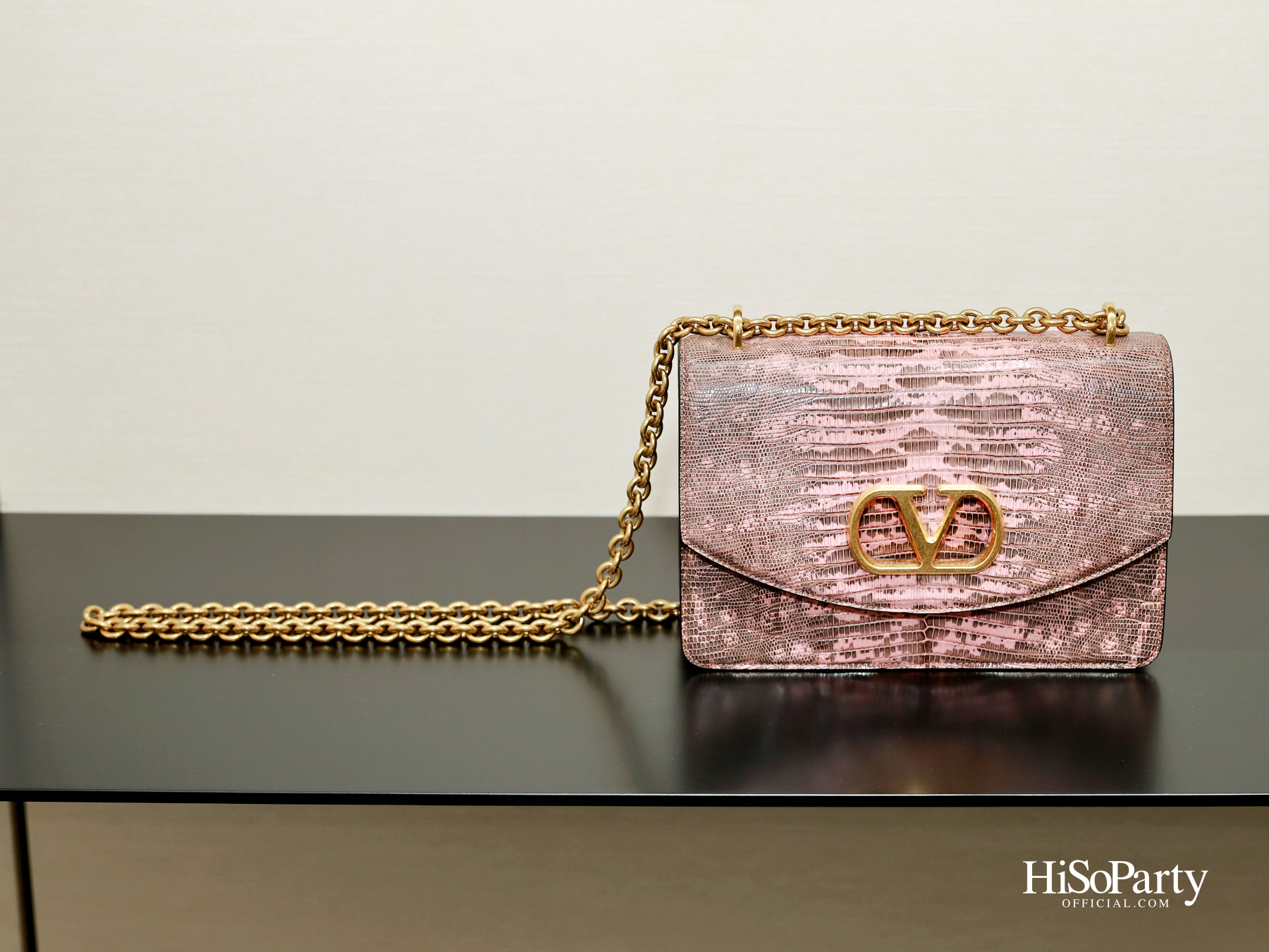 HiSoParty x Valentino ชวน Friends of HiSoParty ร่วมสัมผัสคอลเลกชันใหม่ล่าสุดจาก Valentino