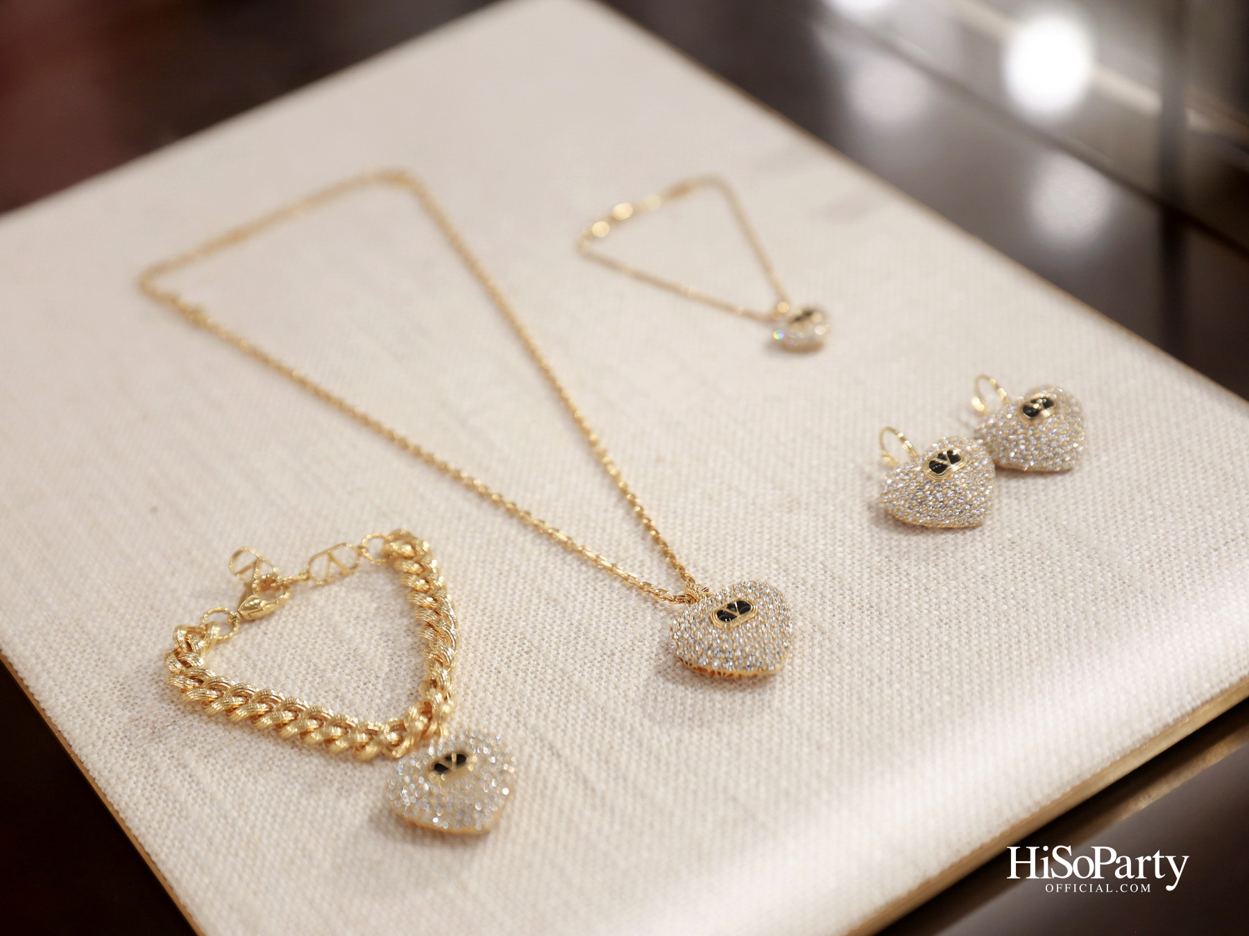 HiSoParty x Valentino ชวน Friends of HiSoParty ร่วมสัมผัสคอลเลกชันใหม่ล่าสุดจาก Valentino